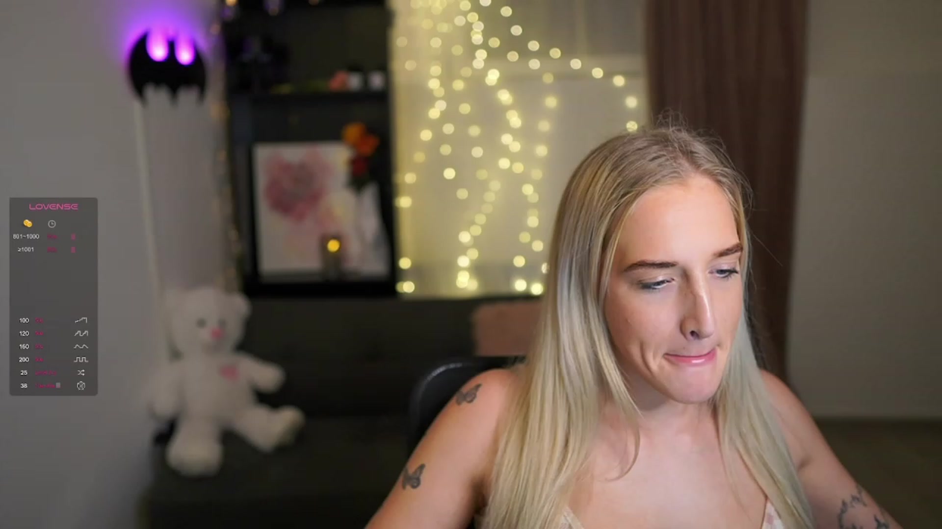 Gallery image thumbnail from NicoletteShea's myfreecams stream on, 02/04/2024, 19:35 image 1 of 20