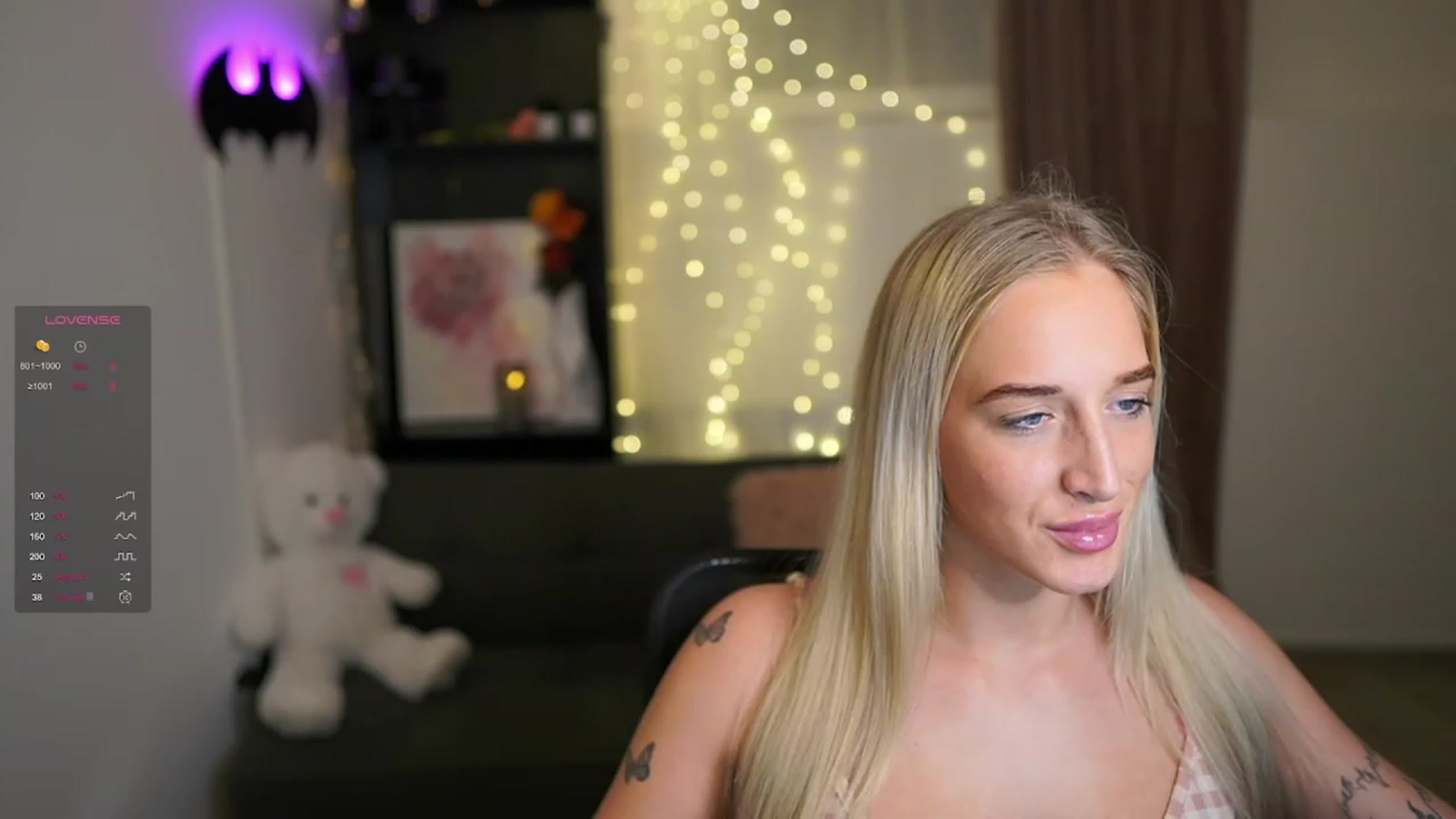 Gallery image thumbnail from NicoletteShea's myfreecams stream on, 02/04/2024, 19:35 image 3 of 20