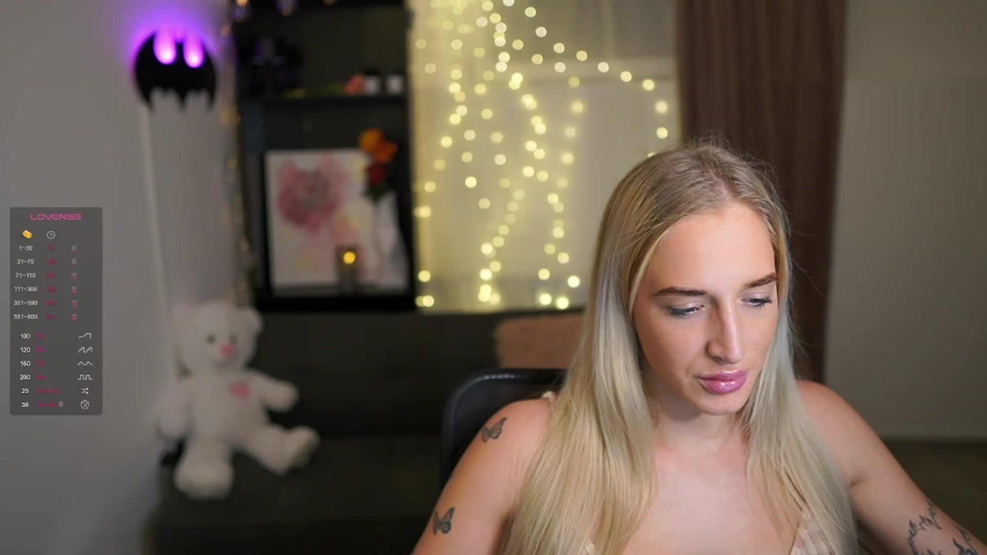 Gallery image thumbnail from NicoletteShea's myfreecams stream on, 02/04/2024, 19:35 image 5 of 20