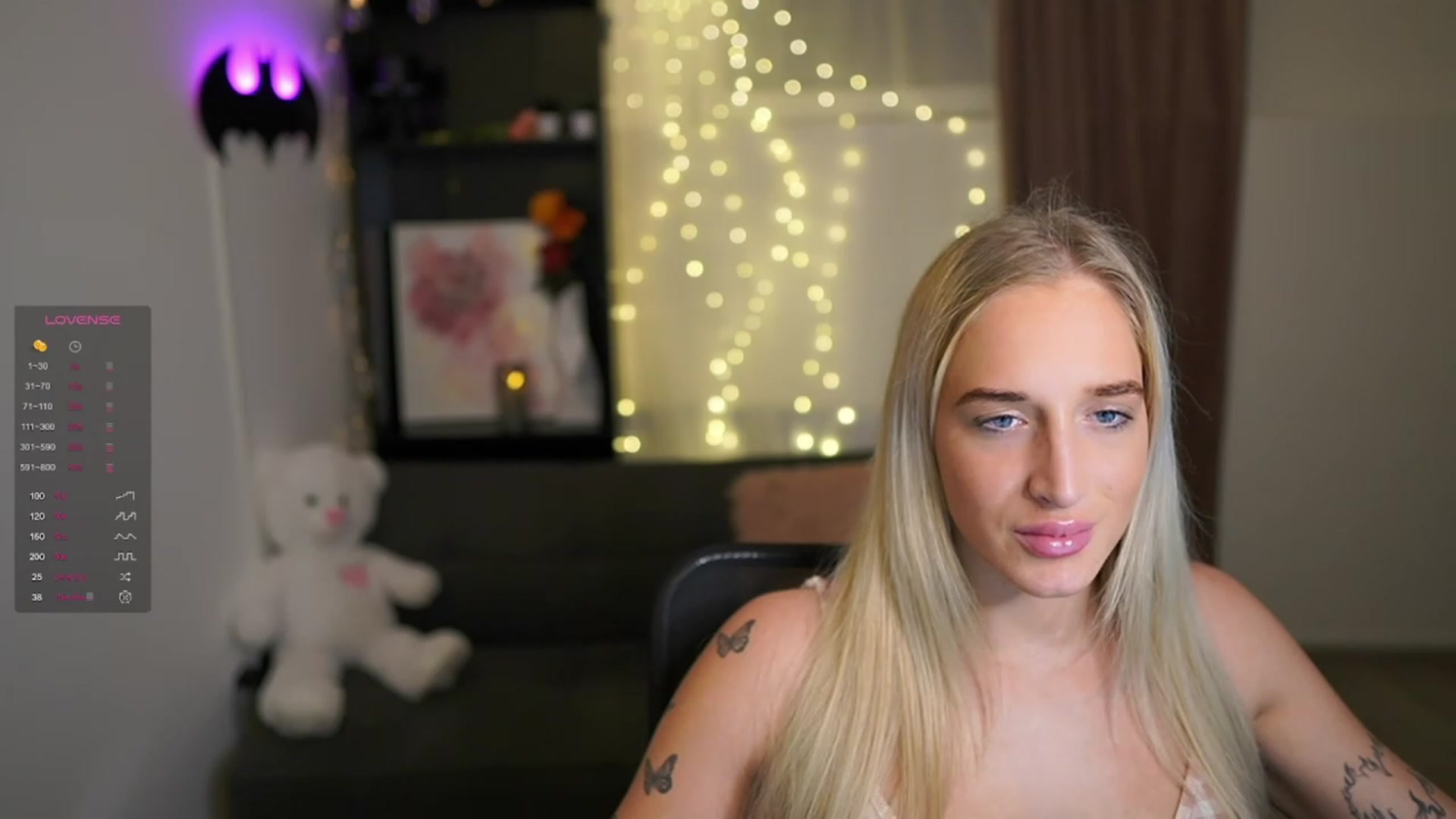 Gallery image thumbnail from NicoletteShea's myfreecams stream on, 02/04/2024, 19:35 image 4 of 20