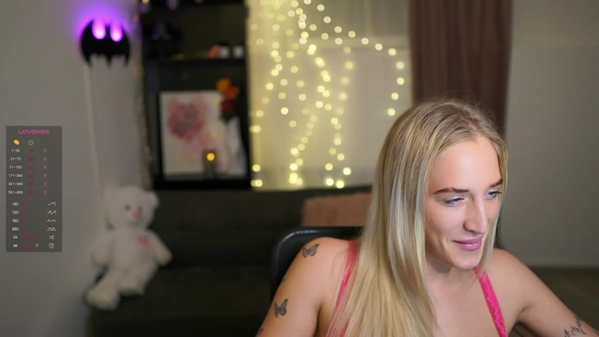 Gallery image thumbnail from NicoletteShea's myfreecams stream on, 02/05/2024, 24:02 image 14 of 20