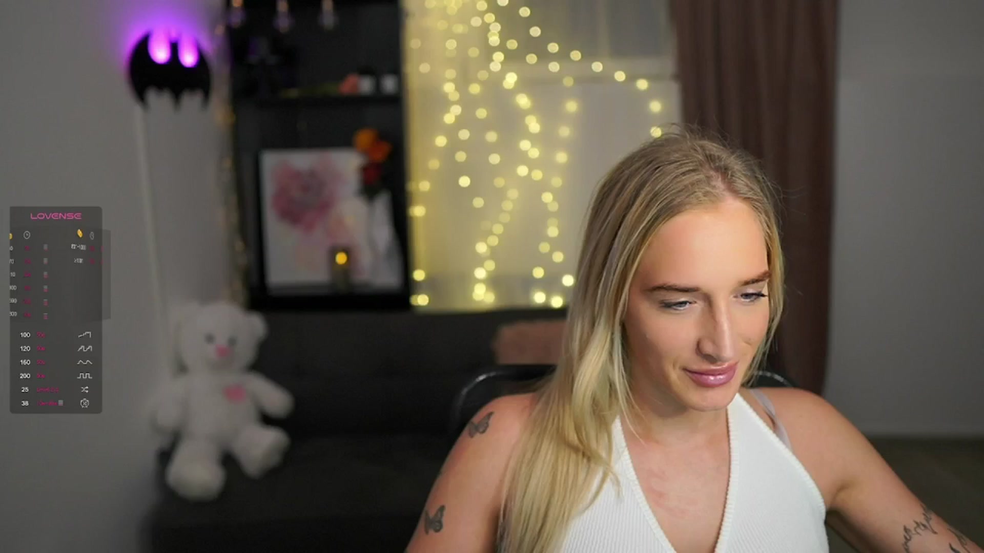 Gallery image thumbnail from NicoletteShea's myfreecams stream on, 02/05/2024, 14:43 image 1 of 20