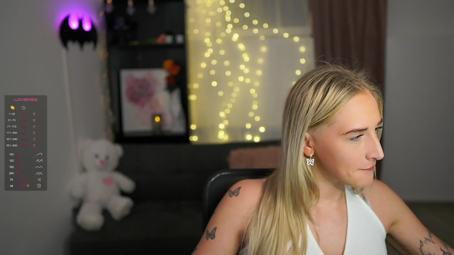 Gallery image thumbnail from NicoletteShea's myfreecams stream on, 02/05/2024, 14:43 image 3 of 20
