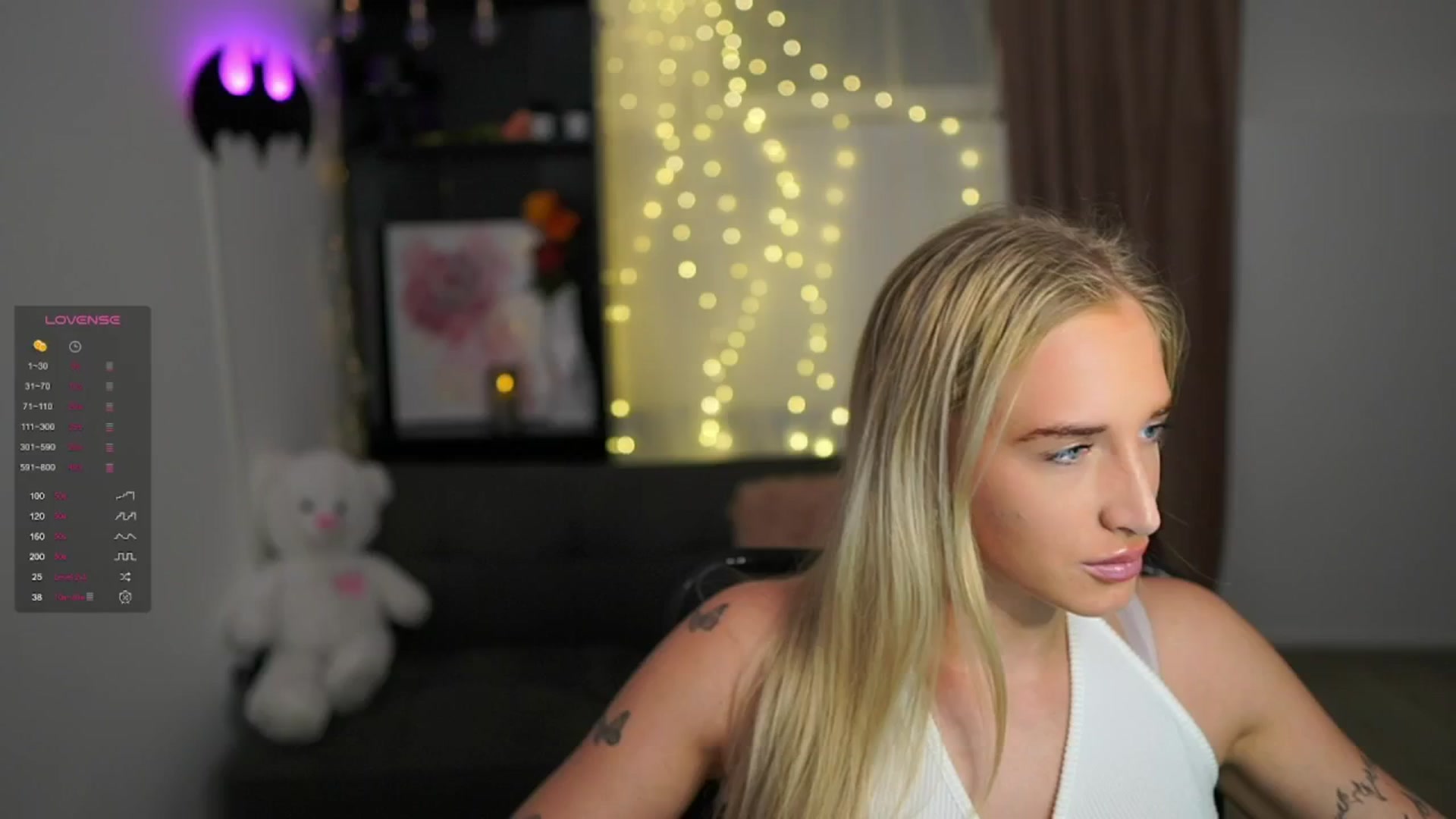 Gallery image thumbnail from NicoletteShea's myfreecams stream on, 02/05/2024, 14:43 image 16 of 20