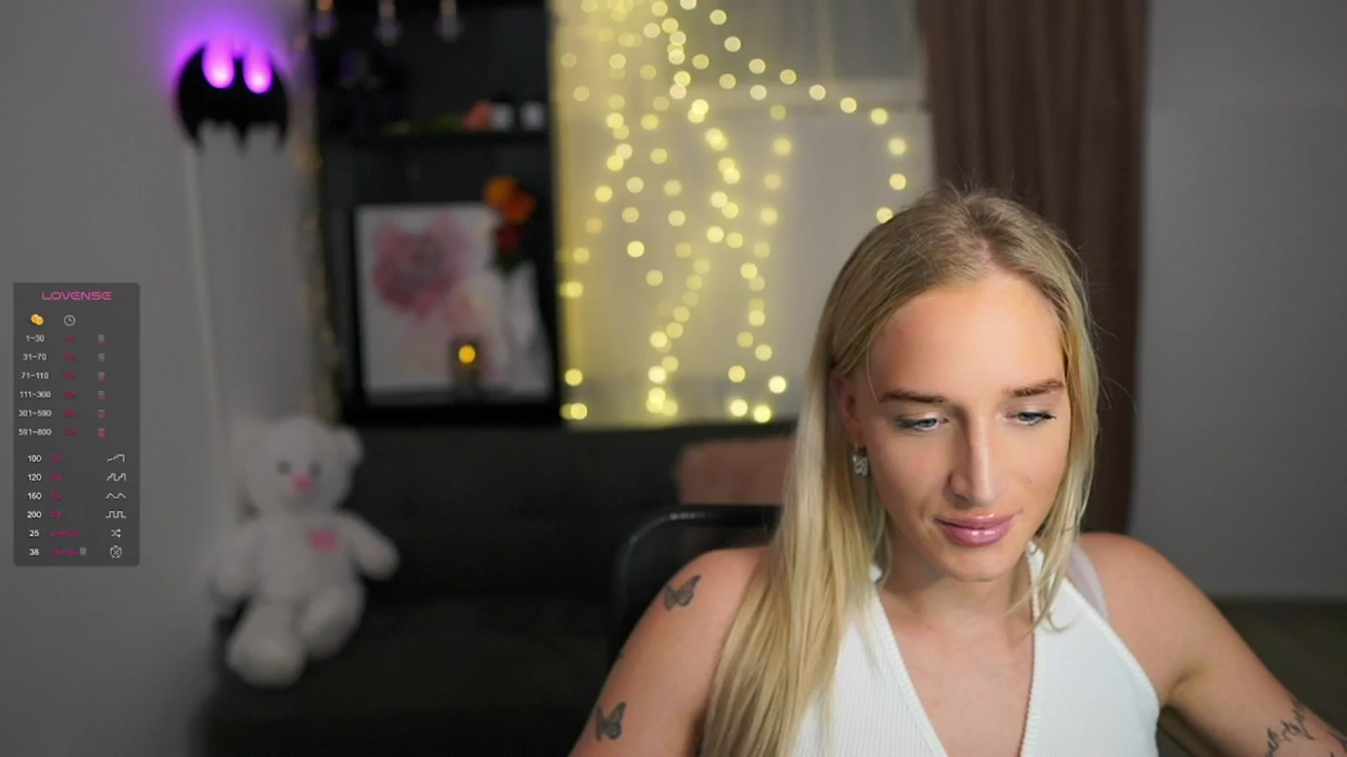 Gallery image thumbnail from NicoletteShea's myfreecams stream on, 02/05/2024, 14:43 image 15 of 20