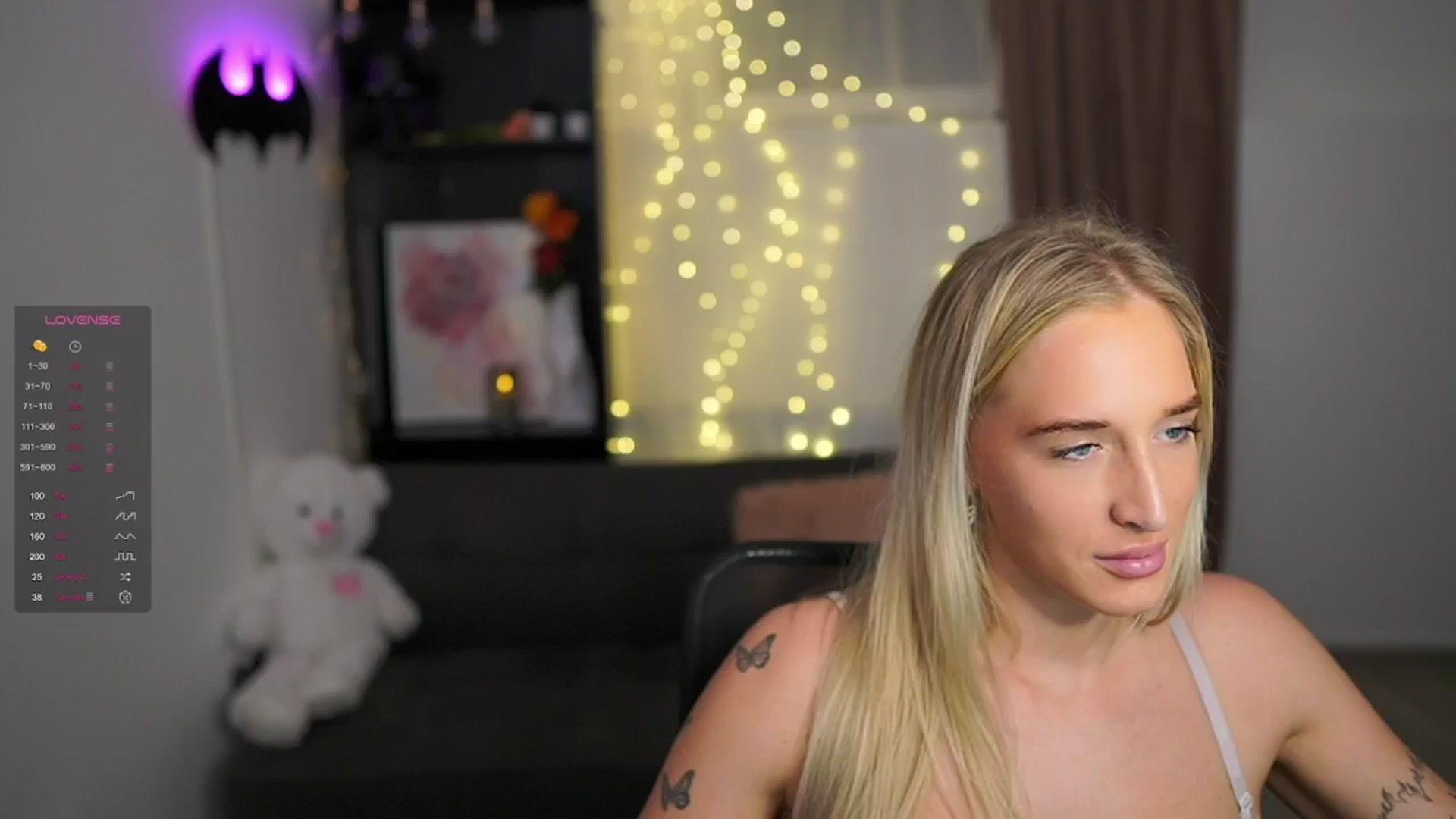Gallery image thumbnail from NicoletteShea's myfreecams stream on, 02/05/2024, 16:42 image 19 of 20