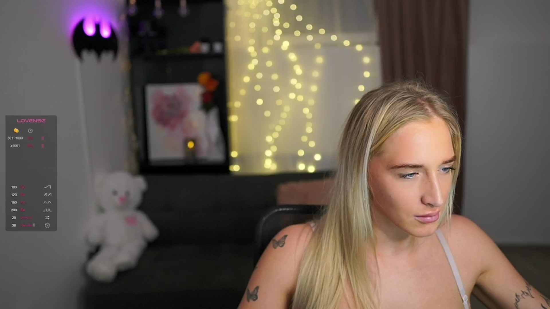 Gallery image thumbnail from NicoletteShea's myfreecams stream on, 02/05/2024, 16:42 image 18 of 20