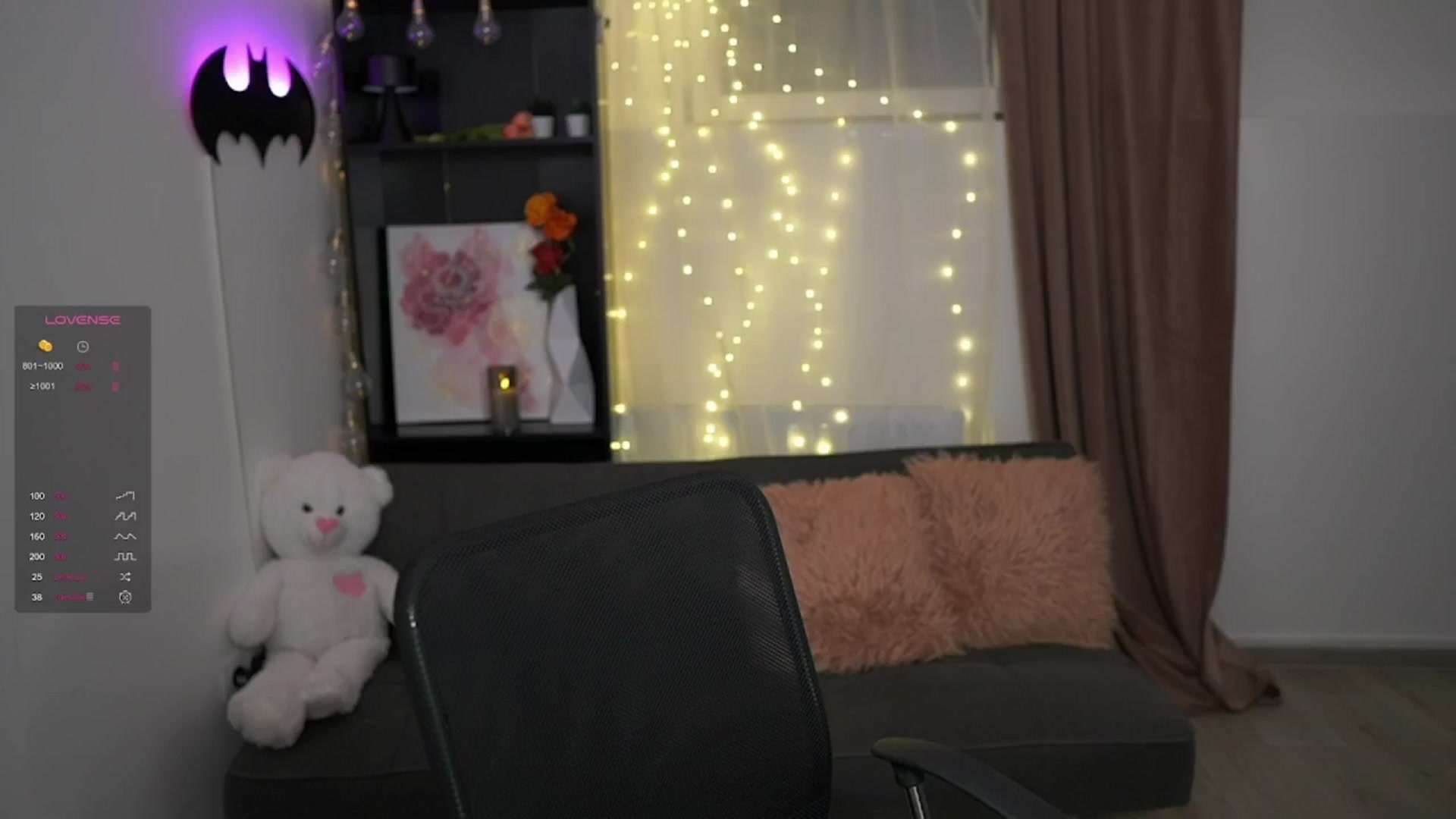 Gallery image thumbnail from NicoletteShea's myfreecams stream on, 02/05/2024, 18:18 image 1 of 20