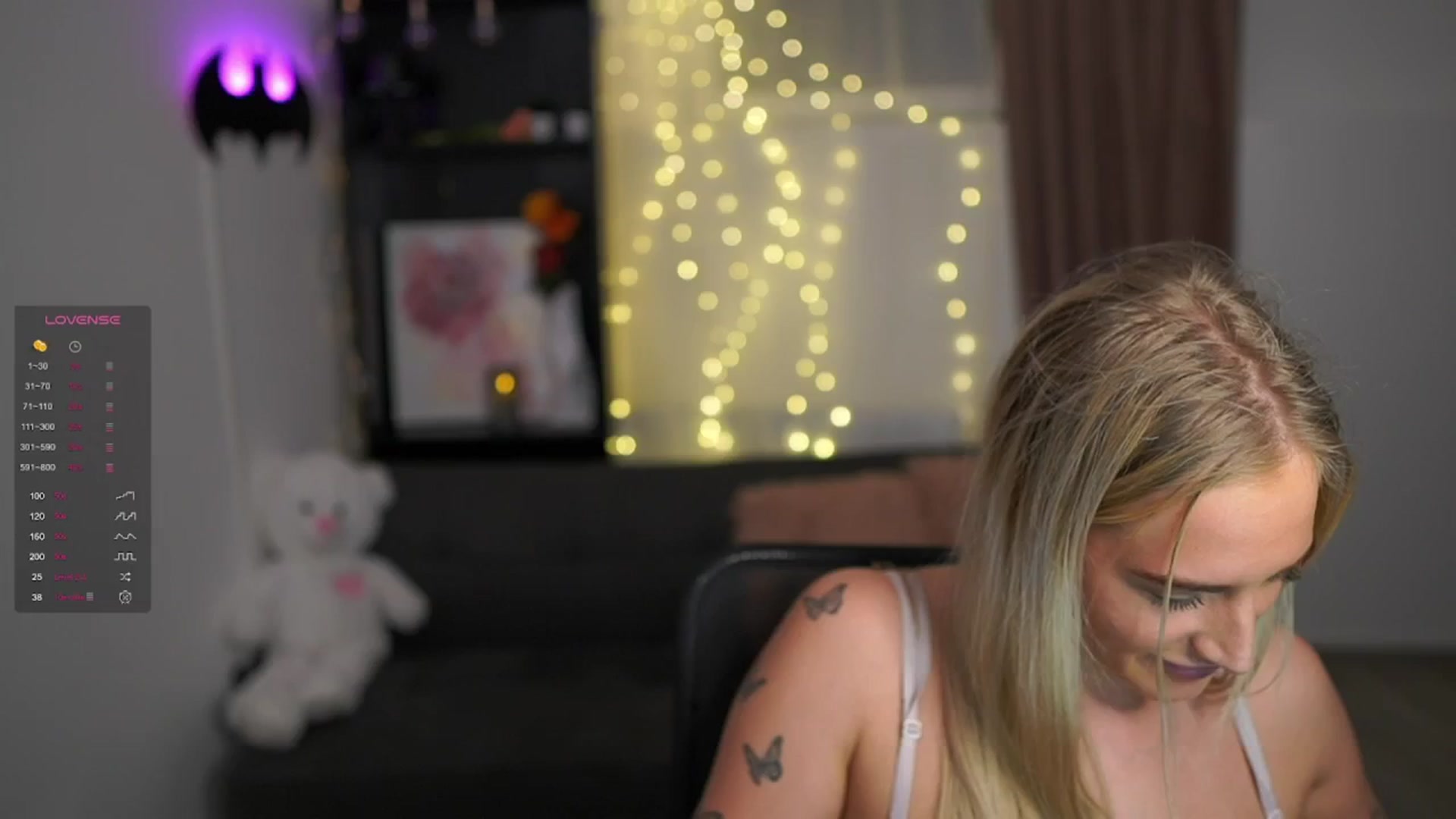 Gallery image thumbnail from NicoletteShea's myfreecams stream on, 02/05/2024, 18:18 image 5 of 20