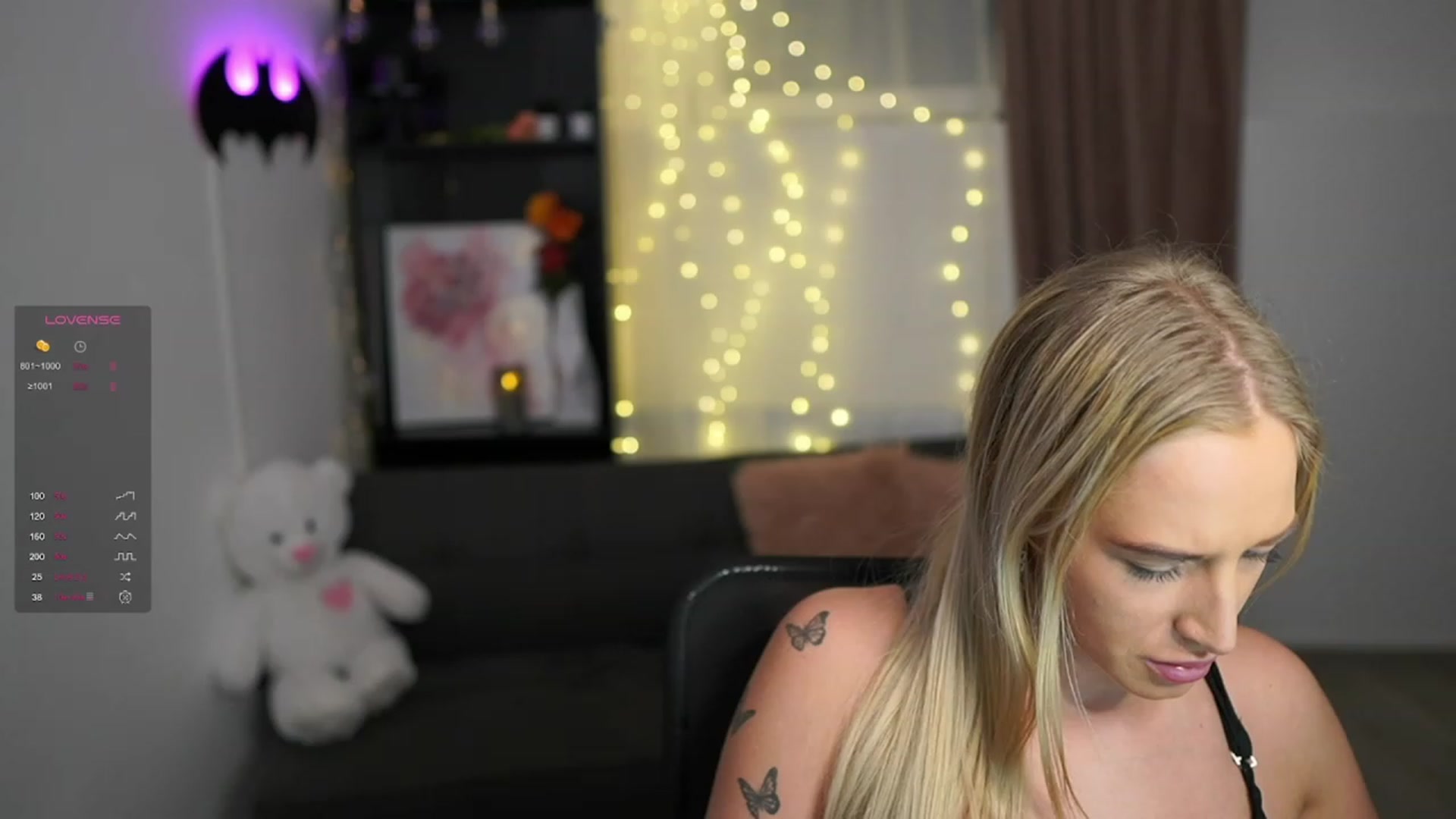 Gallery image thumbnail from NicoletteShea's myfreecams stream on, 02/07/2024, 14:34 image 20 of 20