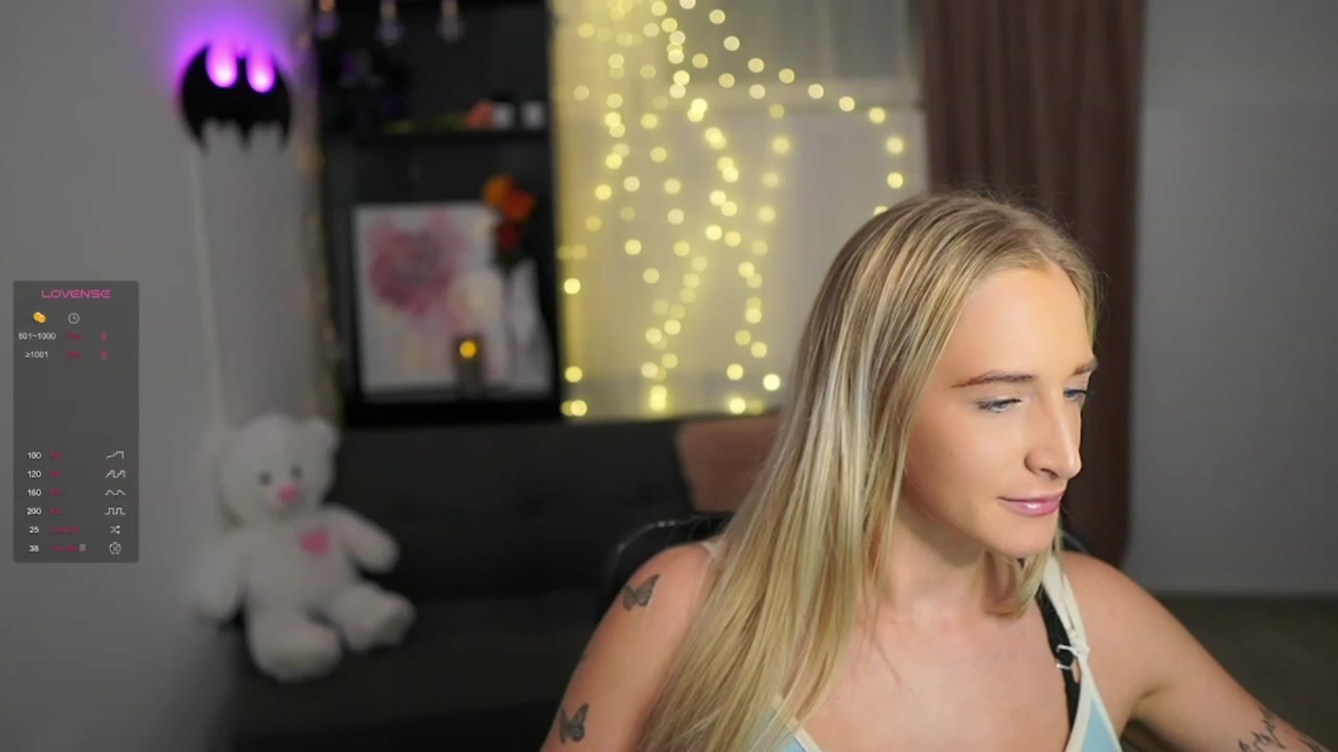 Gallery image thumbnail from NicoletteShea's myfreecams stream on, 02/07/2024, 14:34 image 1 of 20