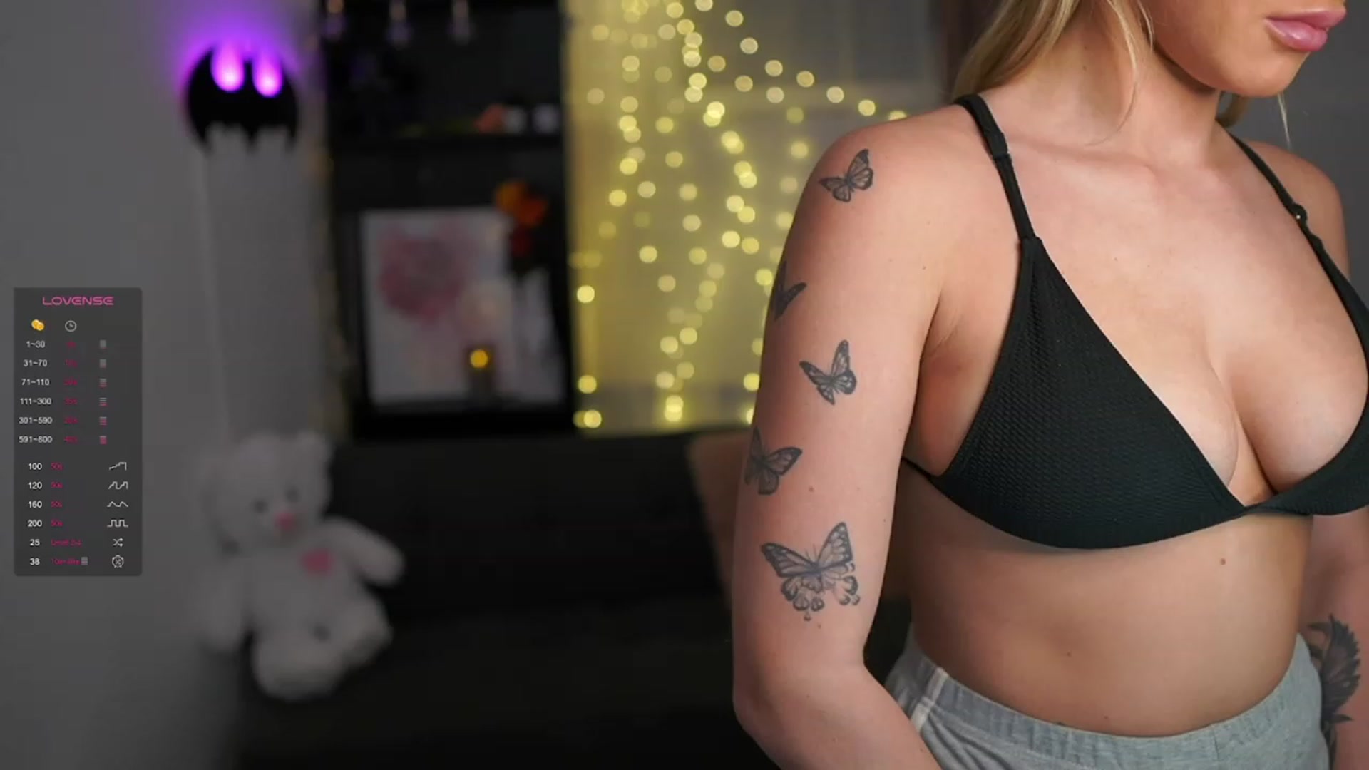 Gallery image thumbnail from NicoletteShea's myfreecams stream on, 02/07/2024, 15:38 image 1 of 20