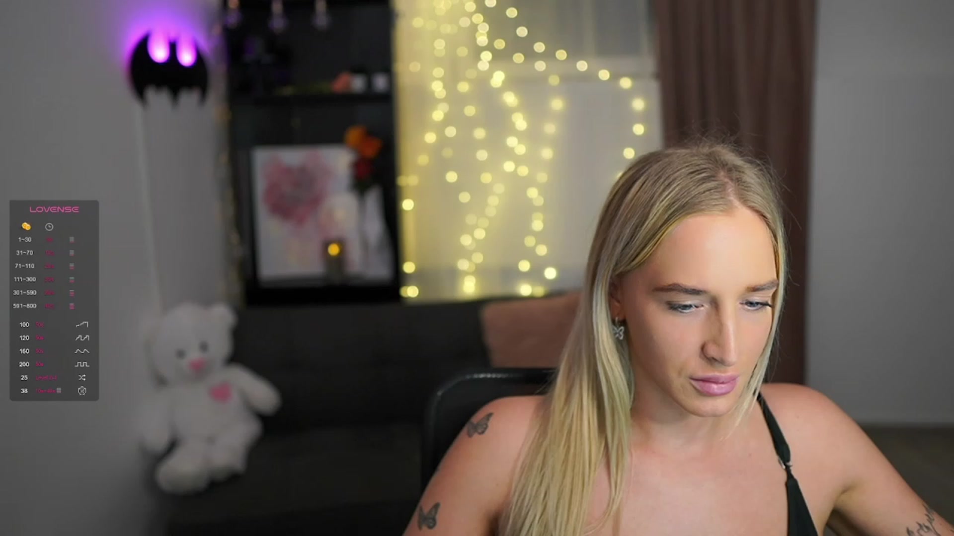 Gallery image thumbnail from NicoletteShea's myfreecams stream on, 02/07/2024, 18:58 image 1 of 20
