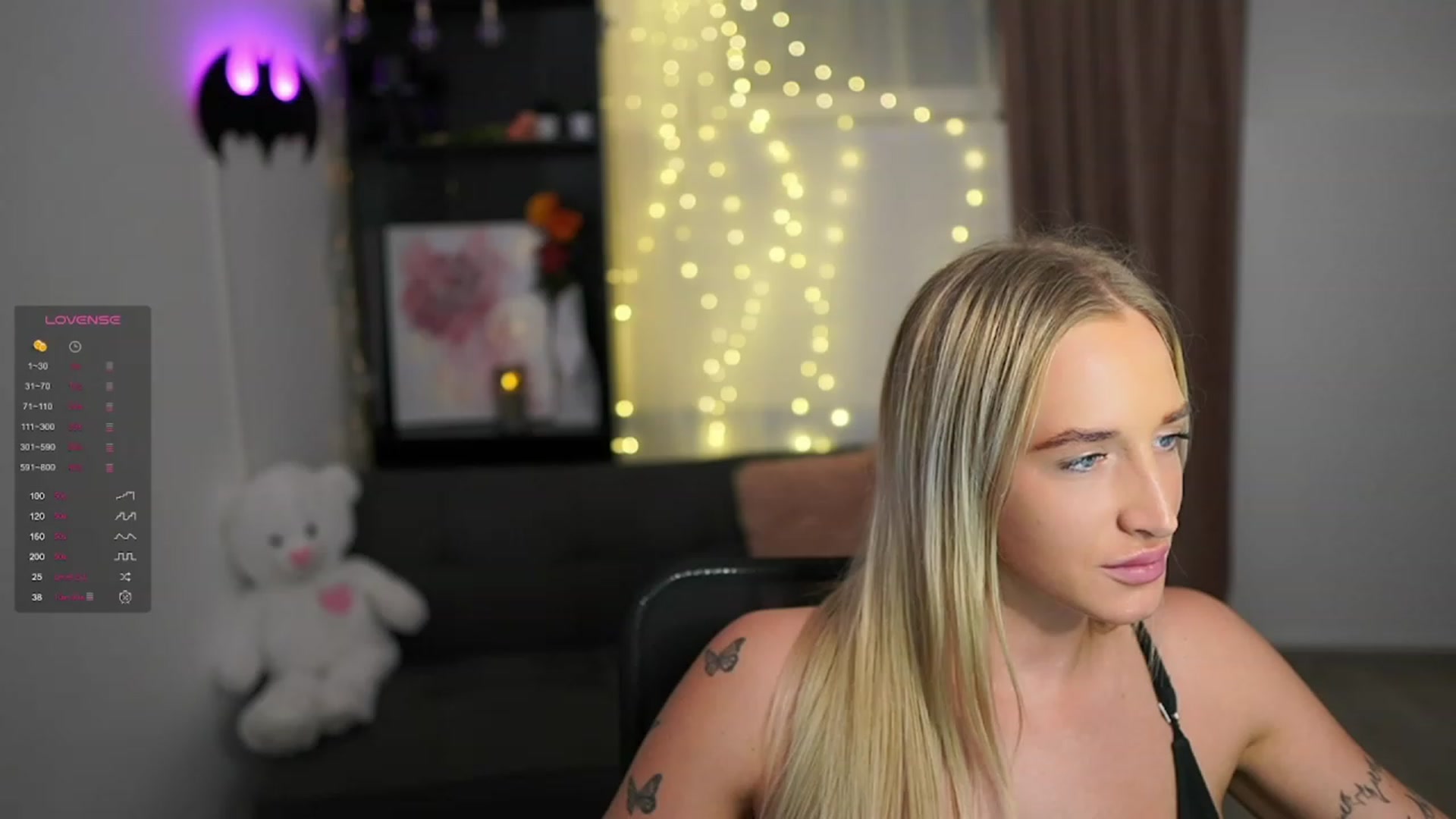 Gallery image thumbnail from NicoletteShea's myfreecams stream on, 02/07/2024, 18:58 image 12 of 20