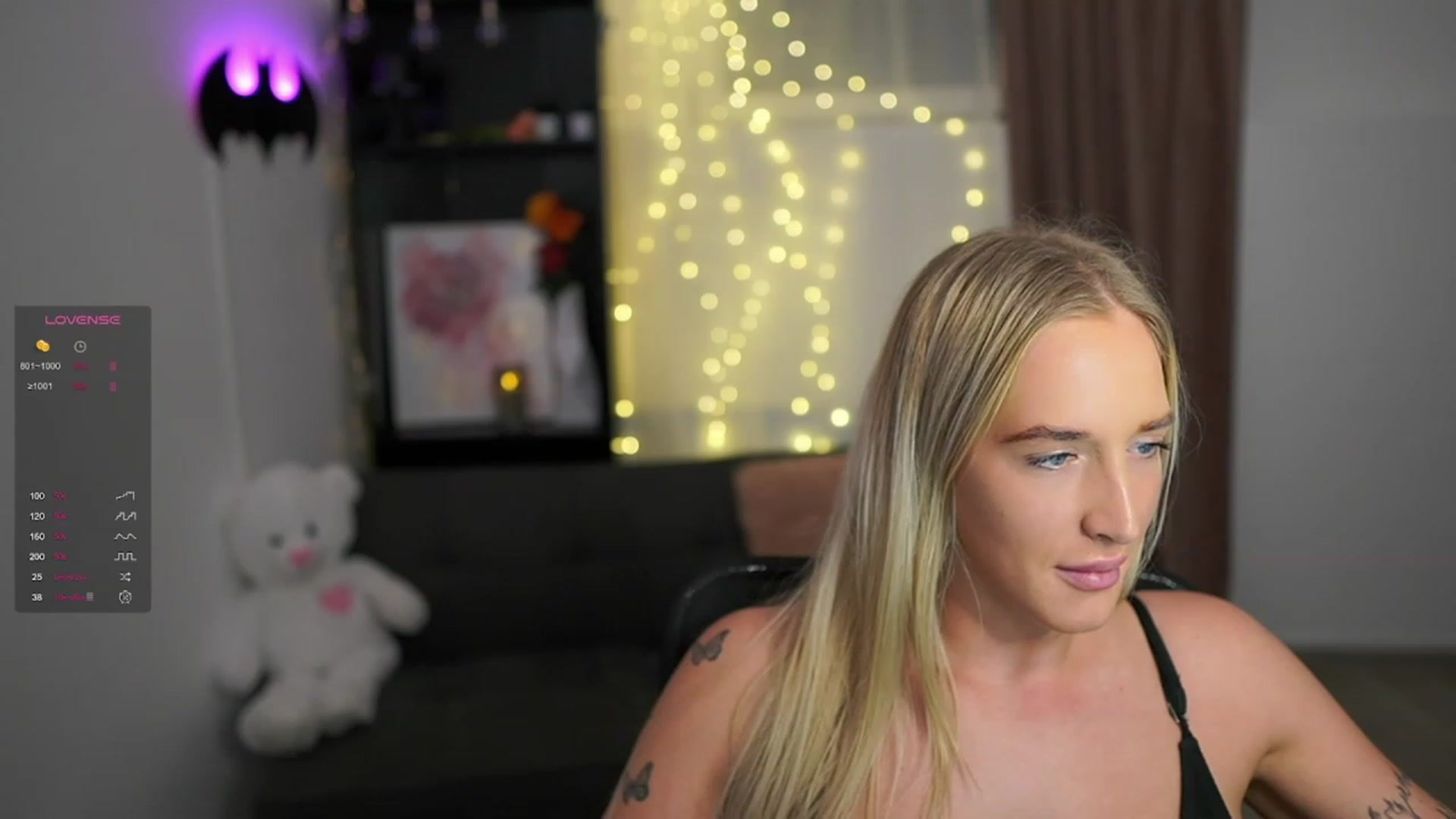 Gallery image thumbnail from NicoletteShea's myfreecams stream on, 02/07/2024, 18:58 image 20 of 20