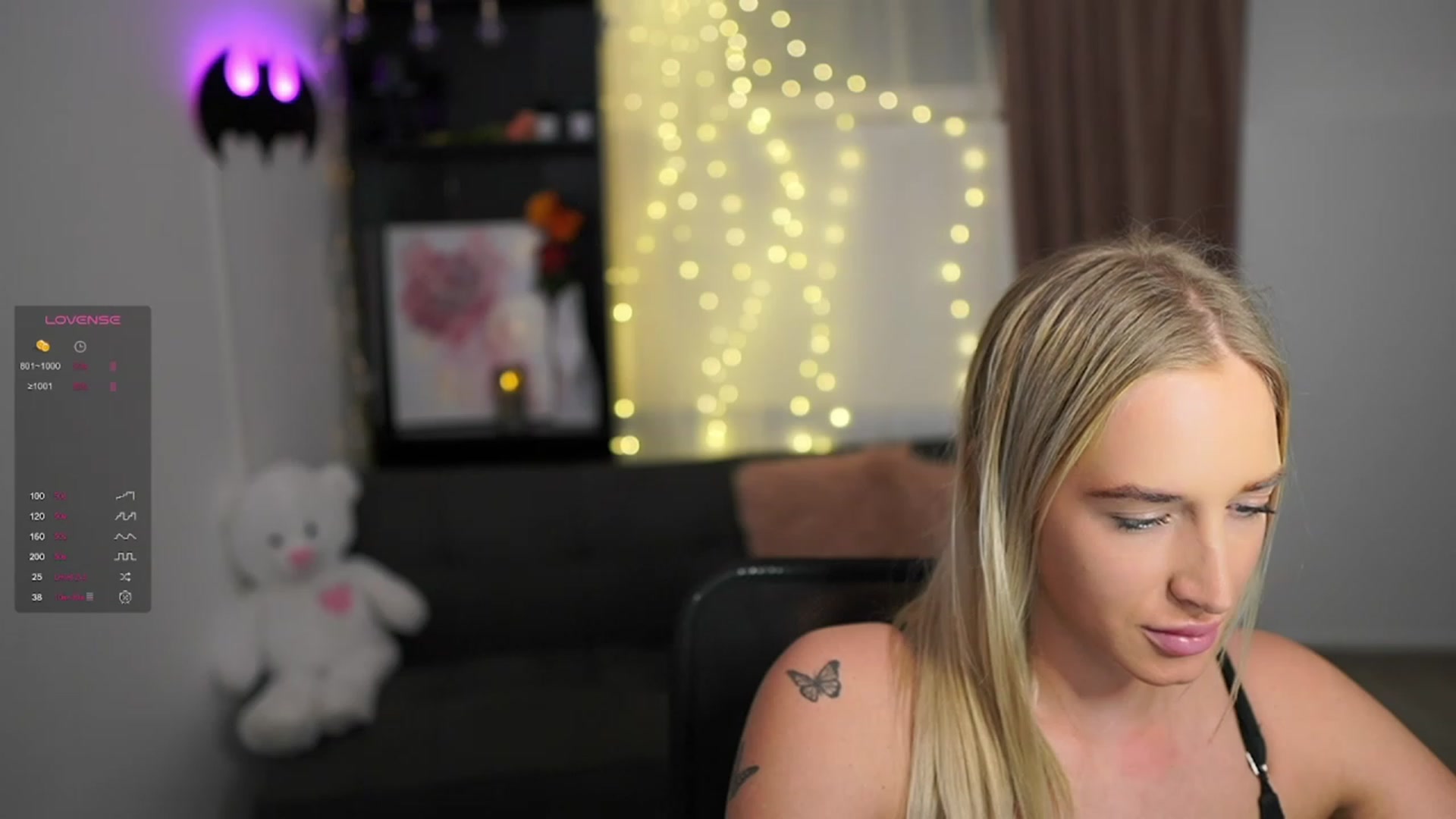 Gallery image thumbnail from NicoletteShea's myfreecams stream on, 02/07/2024, 18:58 image 17 of 20