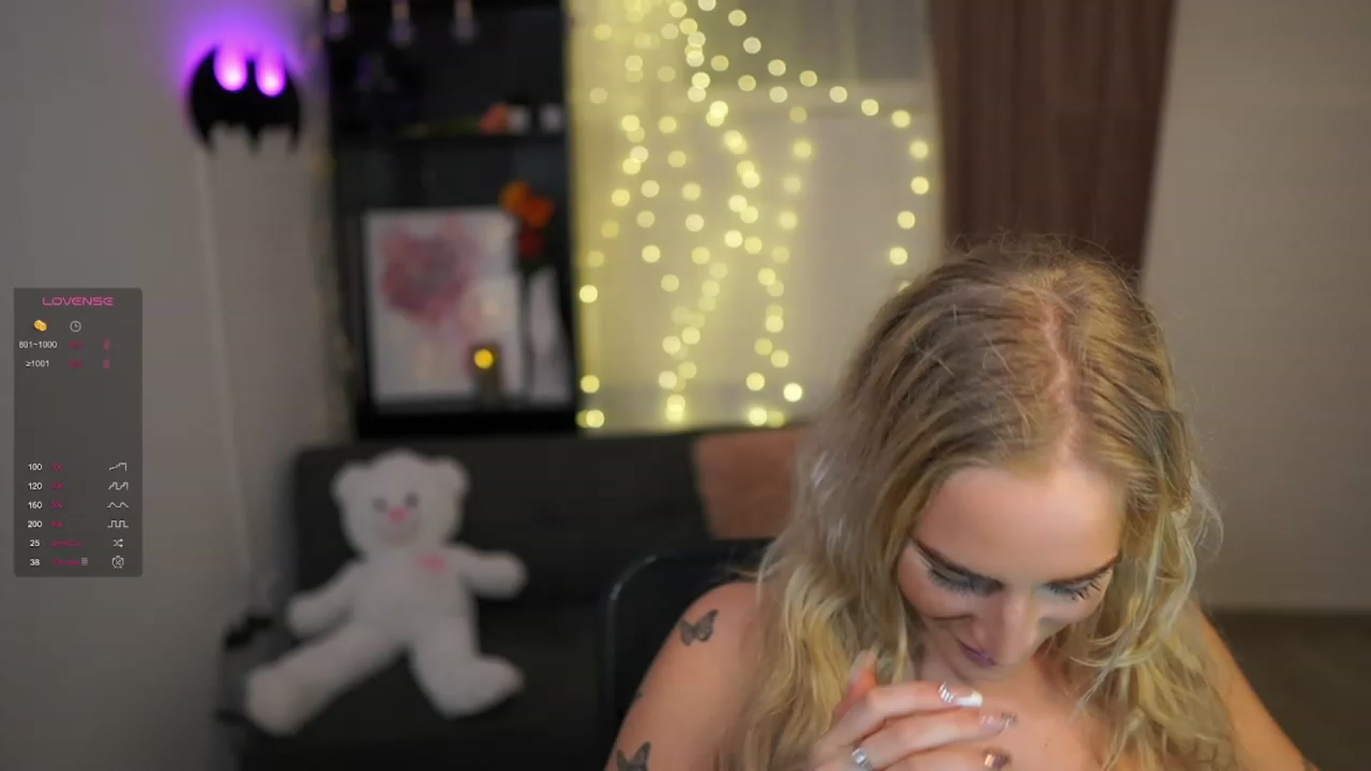Gallery image thumbnail from NicoletteShea's myfreecams stream on, 02/08/2024, 17:12 image 13 of 20