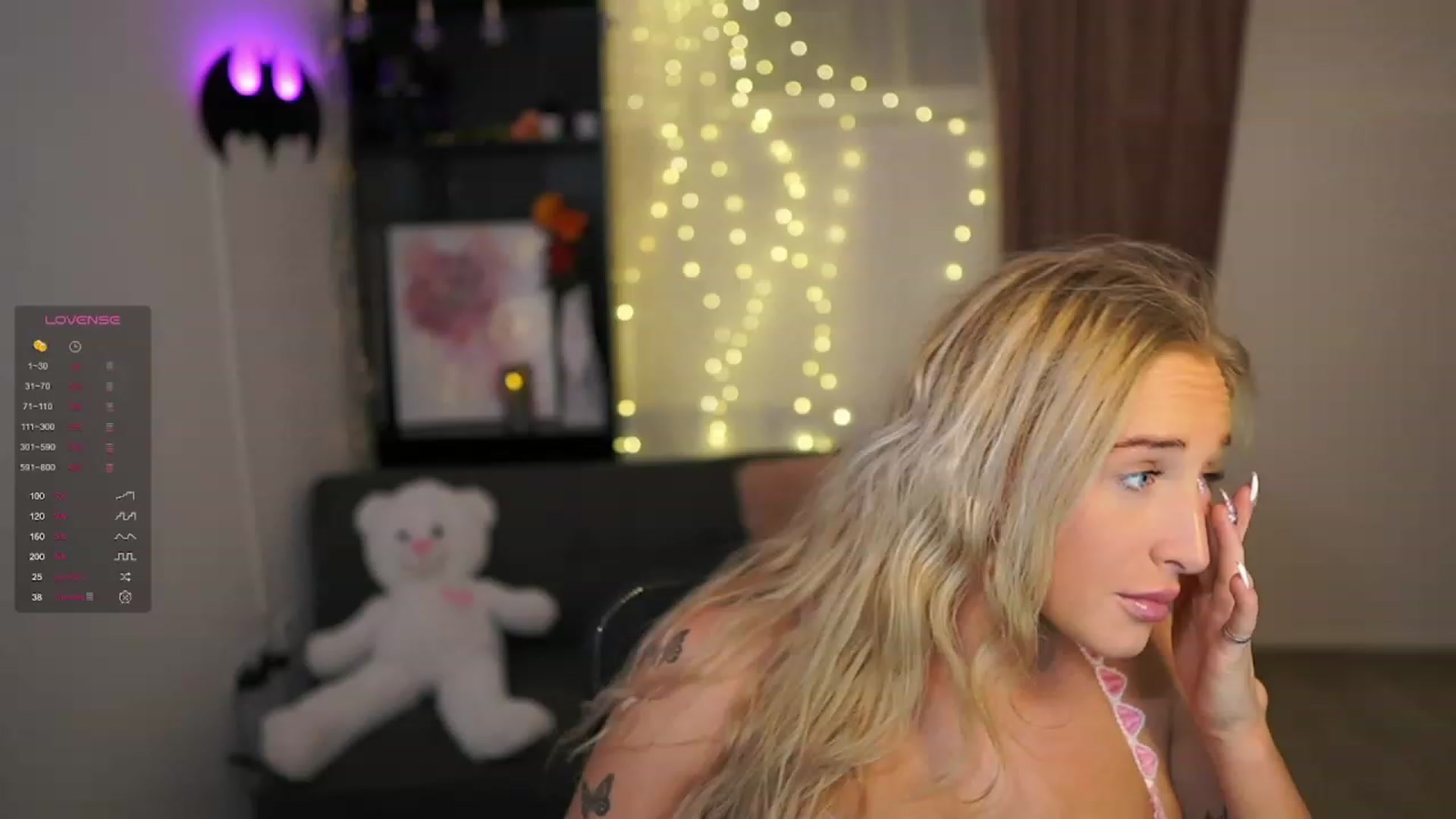 Gallery image thumbnail from NicoletteShea's myfreecams stream on, 02/08/2024, 17:12 image 20 of 20