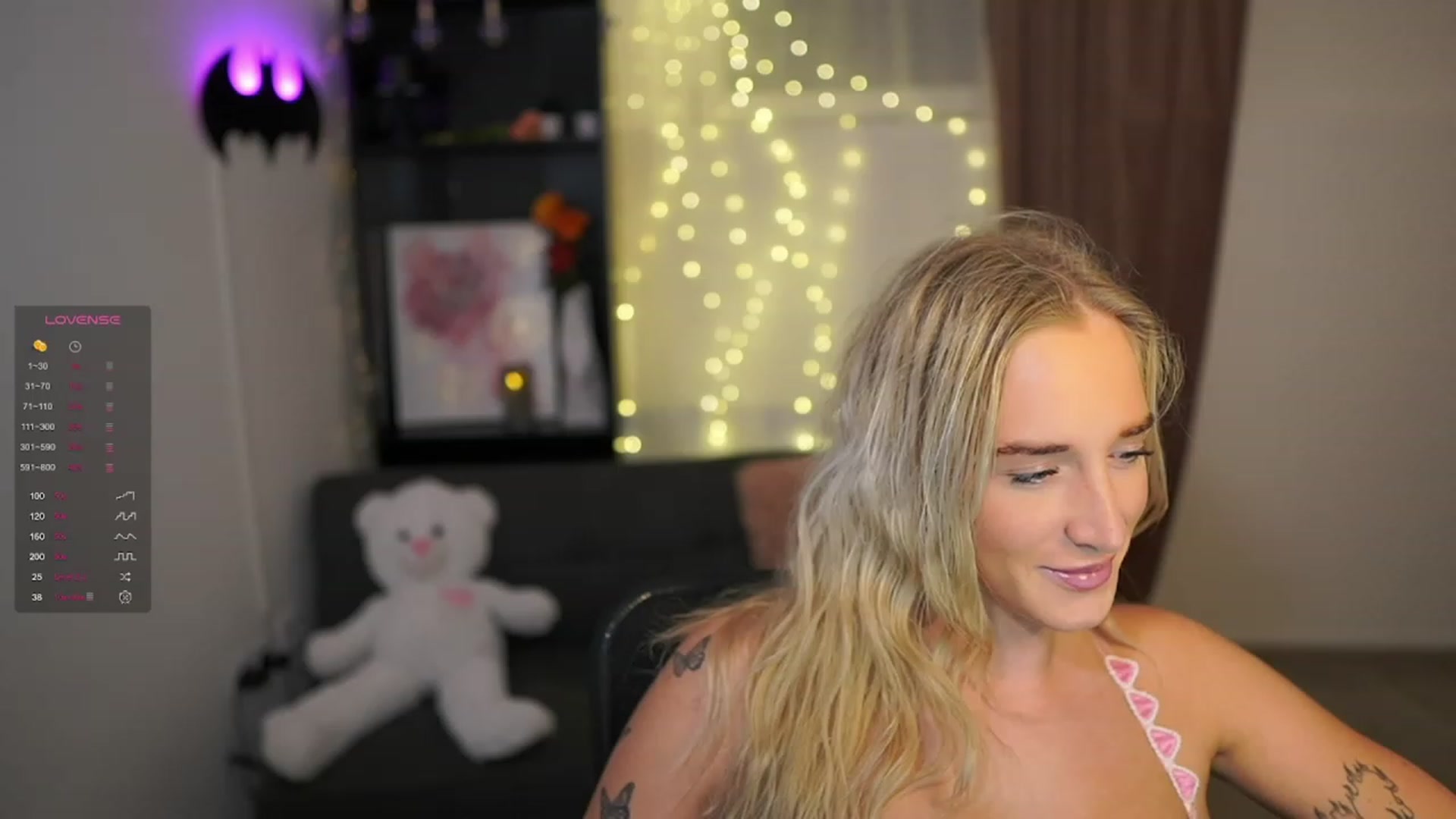 Gallery image thumbnail from NicoletteShea's myfreecams stream on, 02/08/2024, 17:12 image 19 of 20
