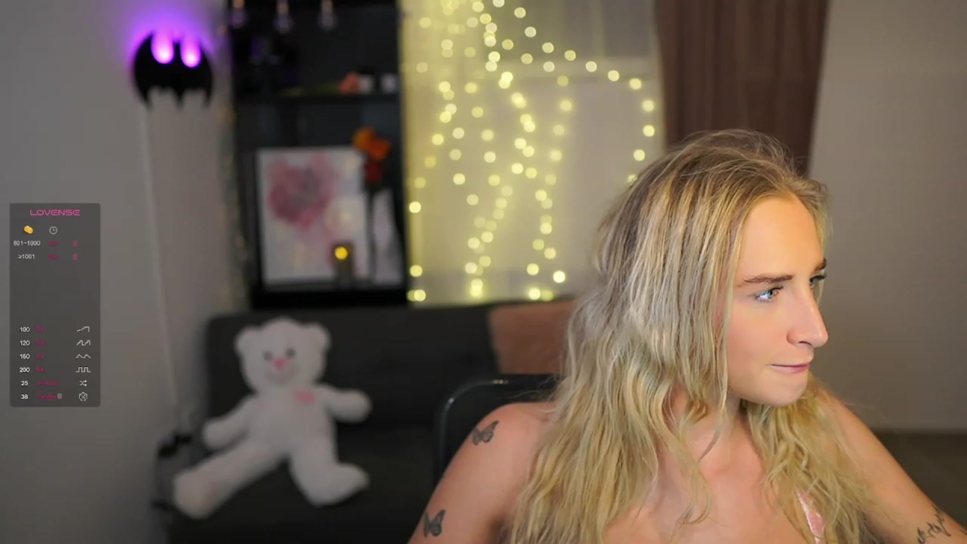 Gallery image thumbnail from NicoletteShea's myfreecams stream on, 02/08/2024, 17:12 image 12 of 20