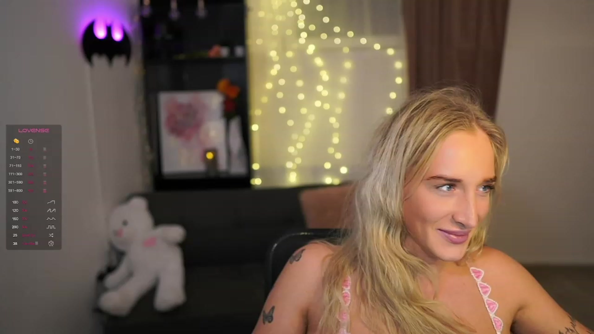 Gallery image thumbnail from NicoletteShea's myfreecams stream on, 02/08/2024, 19:10 image 12 of 20