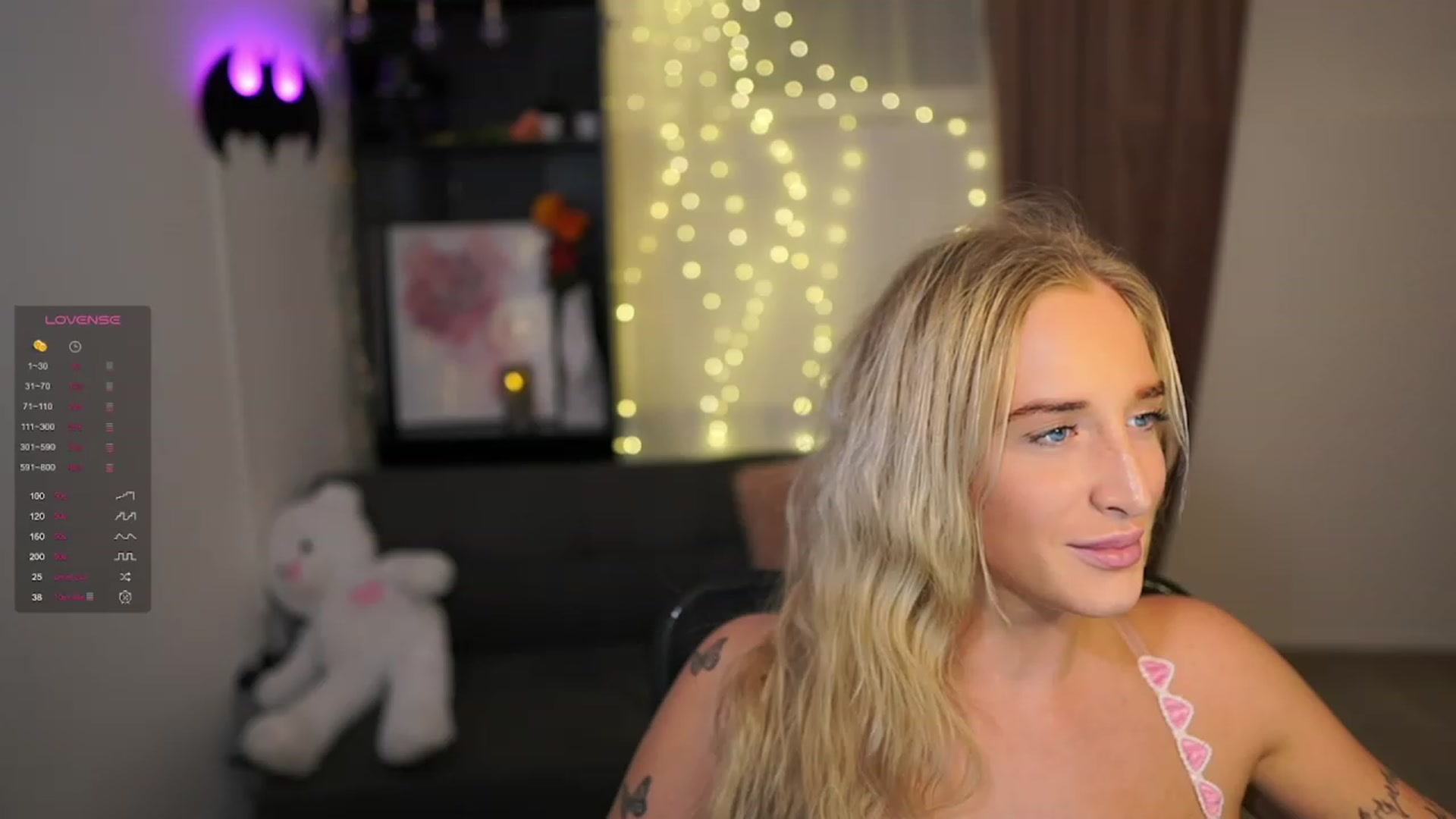 Gallery image thumbnail from NicoletteShea's myfreecams stream on, 02/08/2024, 19:10 image 11 of 20