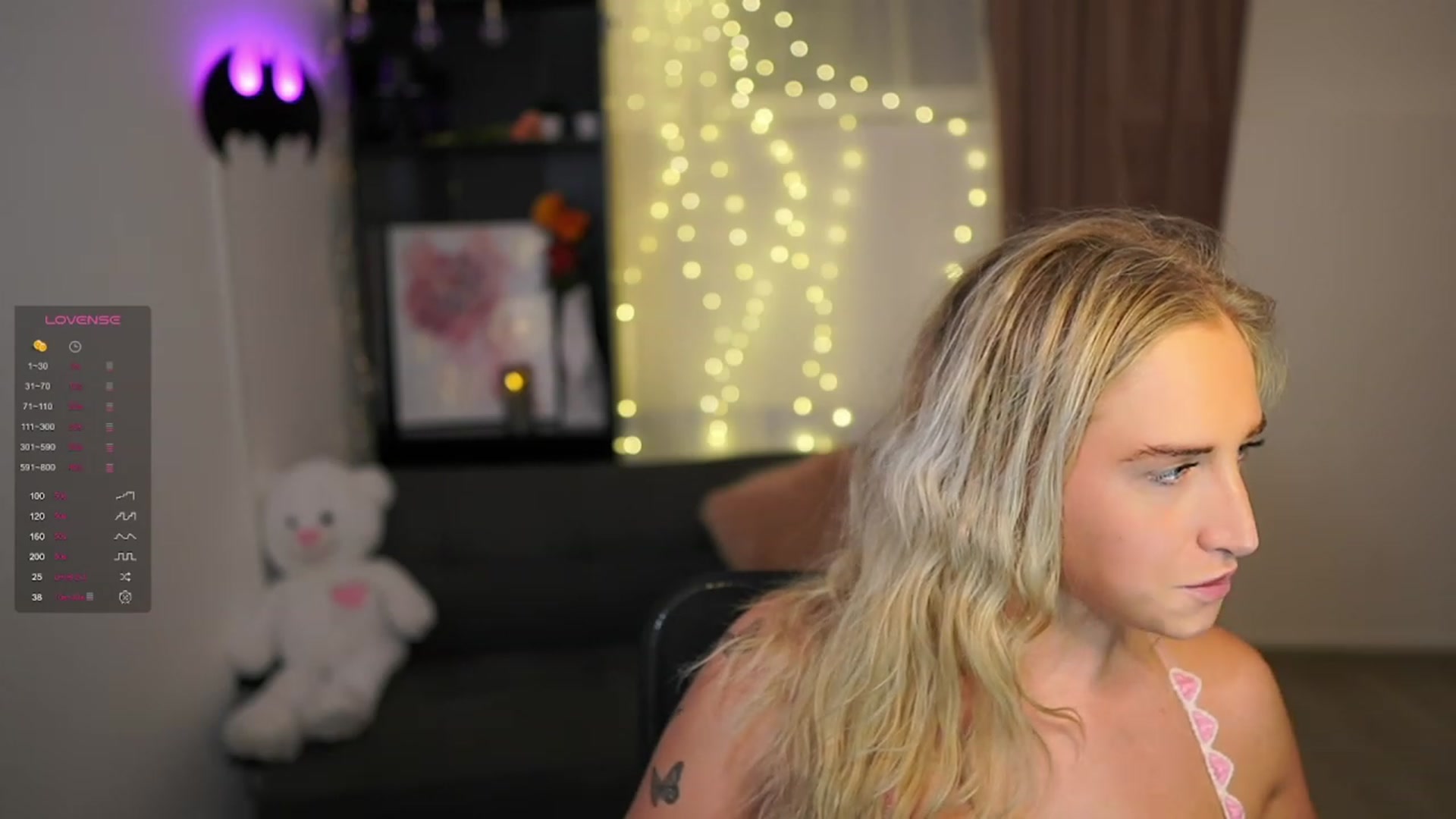 Gallery image thumbnail from NicoletteShea's myfreecams stream on, 02/08/2024, 21:12 image 6 of 20