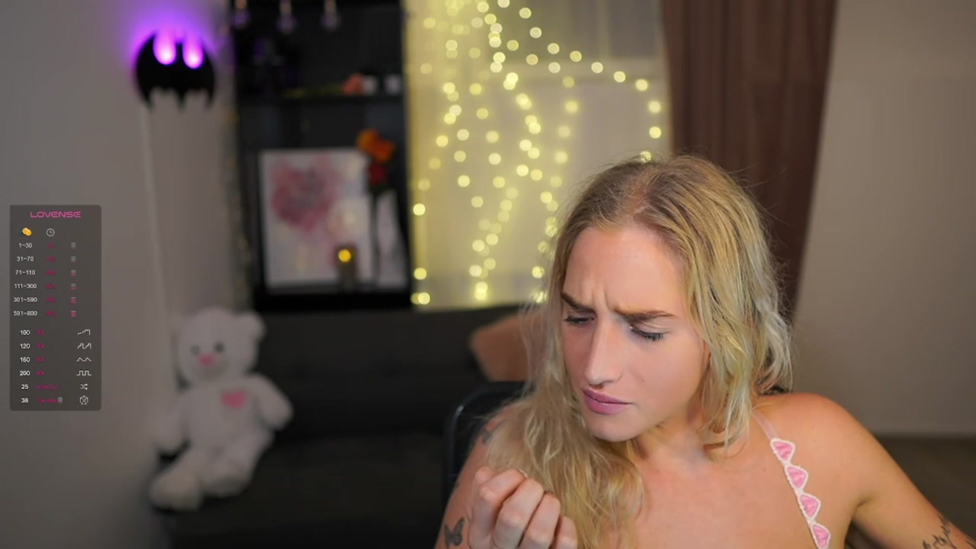 Gallery image thumbnail from NicoletteShea's myfreecams stream on, 02/08/2024, 21:12 image 12 of 20