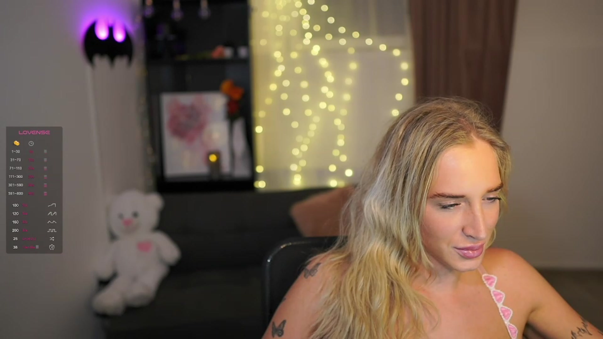 Gallery image thumbnail from NicoletteShea's myfreecams stream on, 02/08/2024, 21:12 image 18 of 20