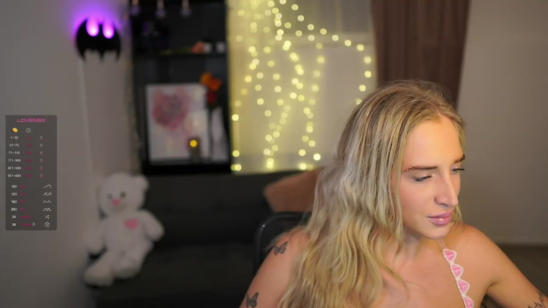 Gallery image thumbnail from NicoletteShea's myfreecams stream on, 02/08/2024, 21:12 image 14 of 20