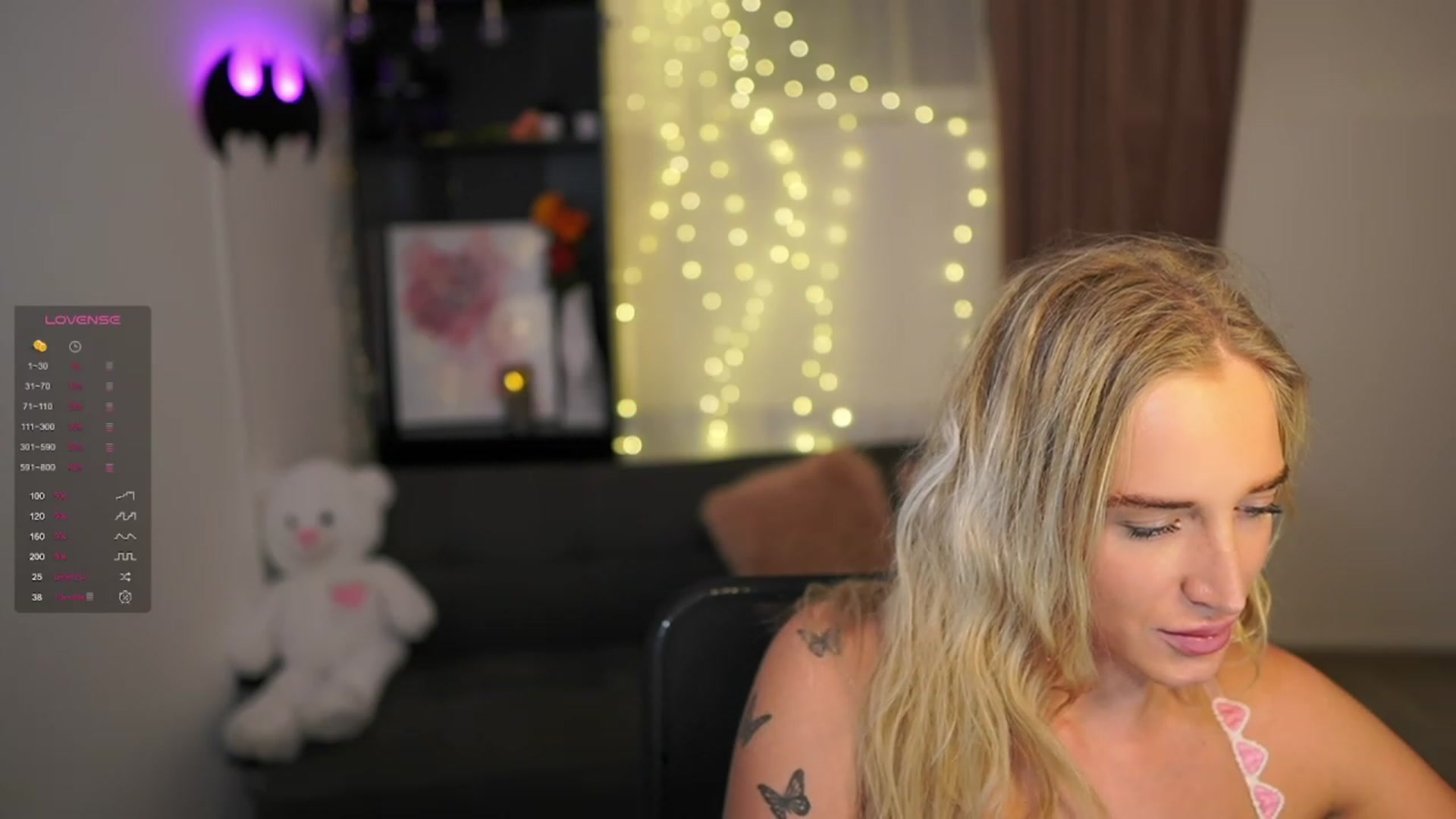 Gallery image thumbnail from NicoletteShea's myfreecams stream on, 02/08/2024, 21:12 image 17 of 20