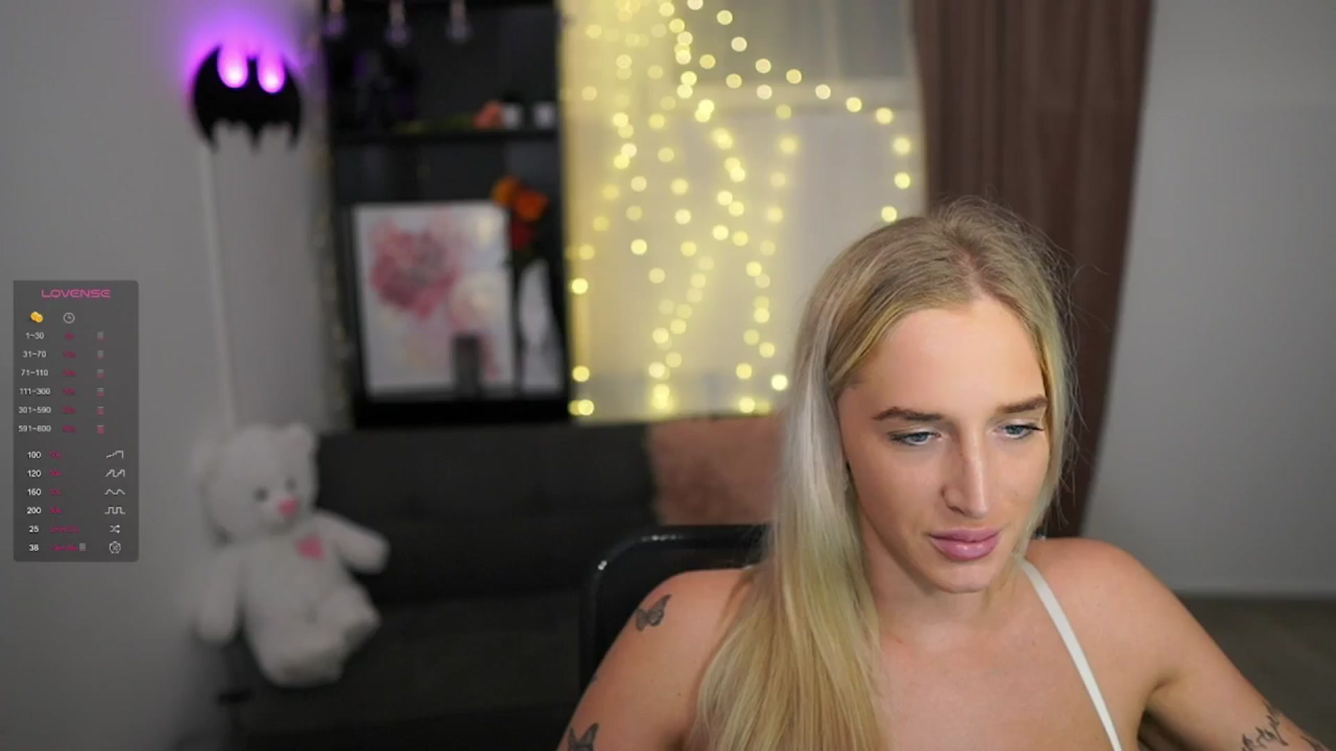 Gallery image thumbnail from NicoletteShea's myfreecams stream on, 02/11/2024, 17:17 image 1 of 20