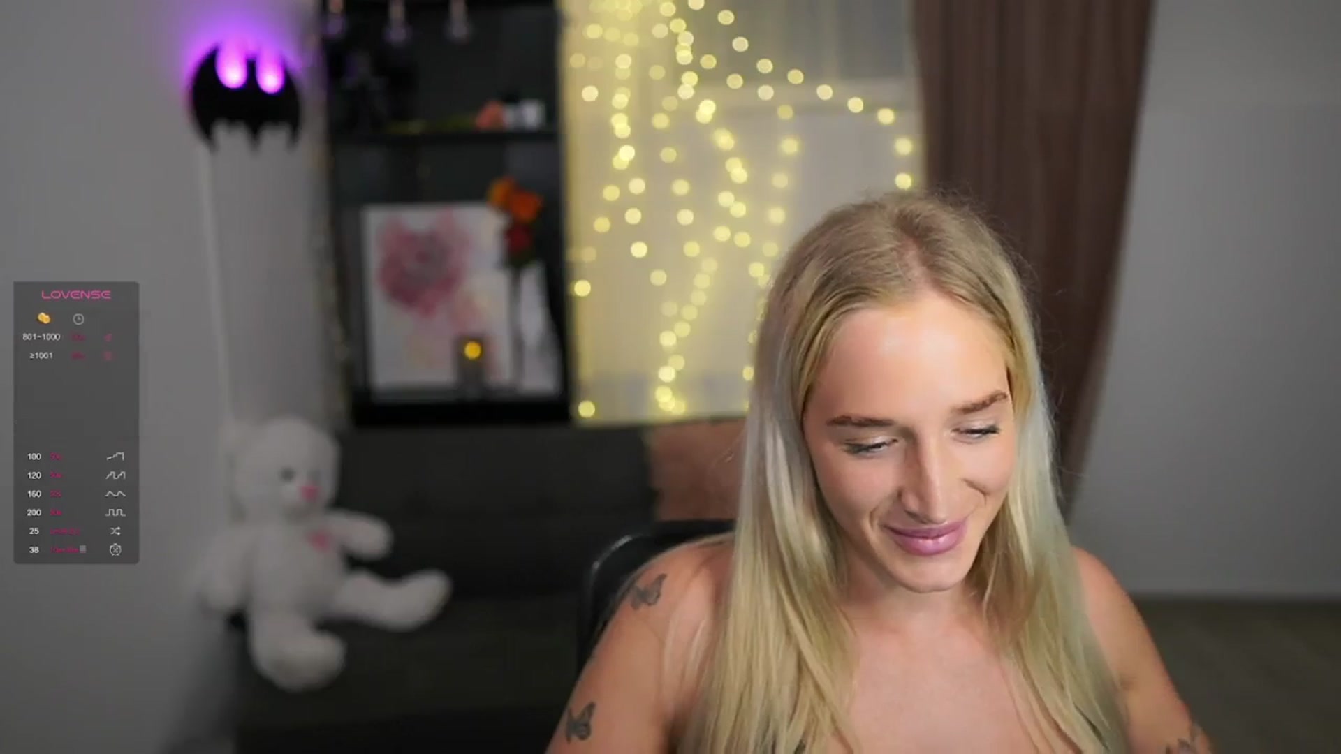 Gallery image thumbnail from NicoletteShea's myfreecams stream on, 02/12/2024, 15:10 image 19 of 20