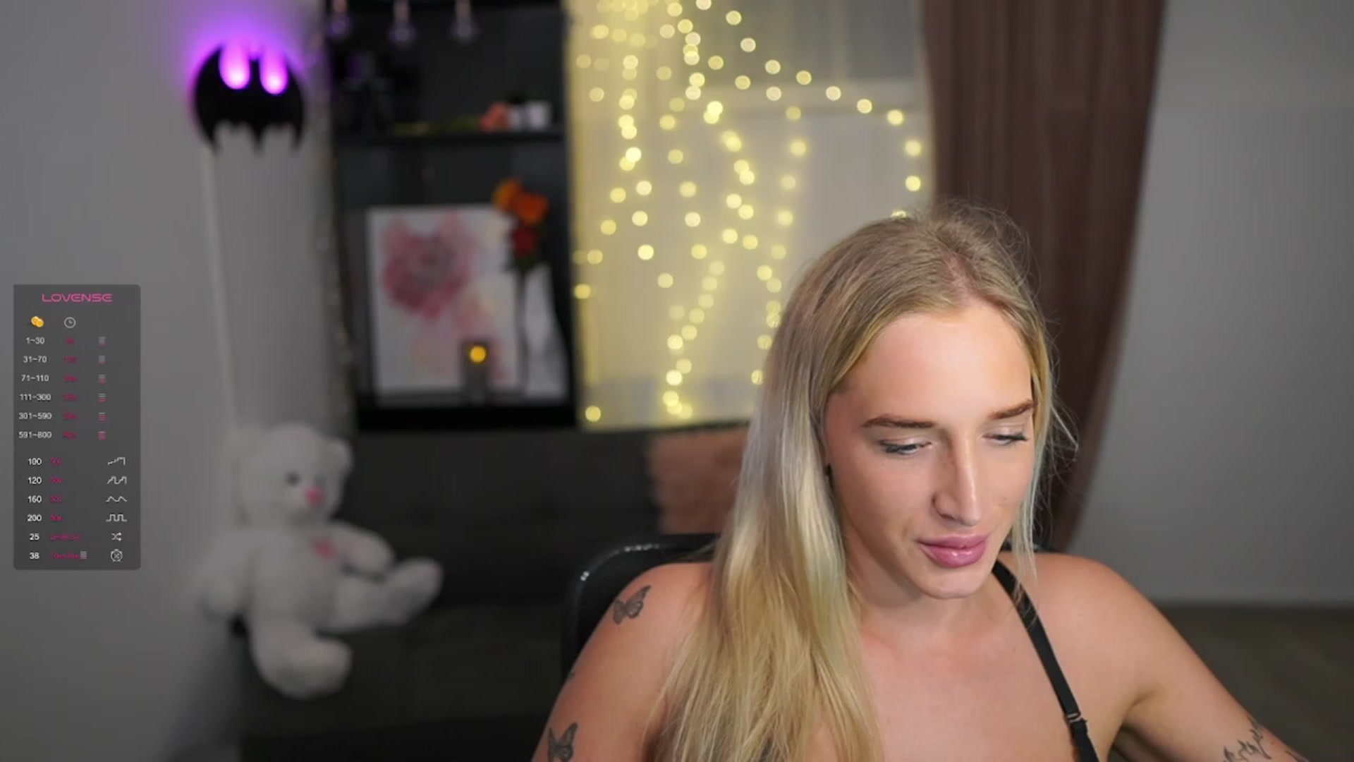 Gallery image thumbnail from NicoletteShea's myfreecams stream on, 02/12/2024, 19:20 image 1 of 20
