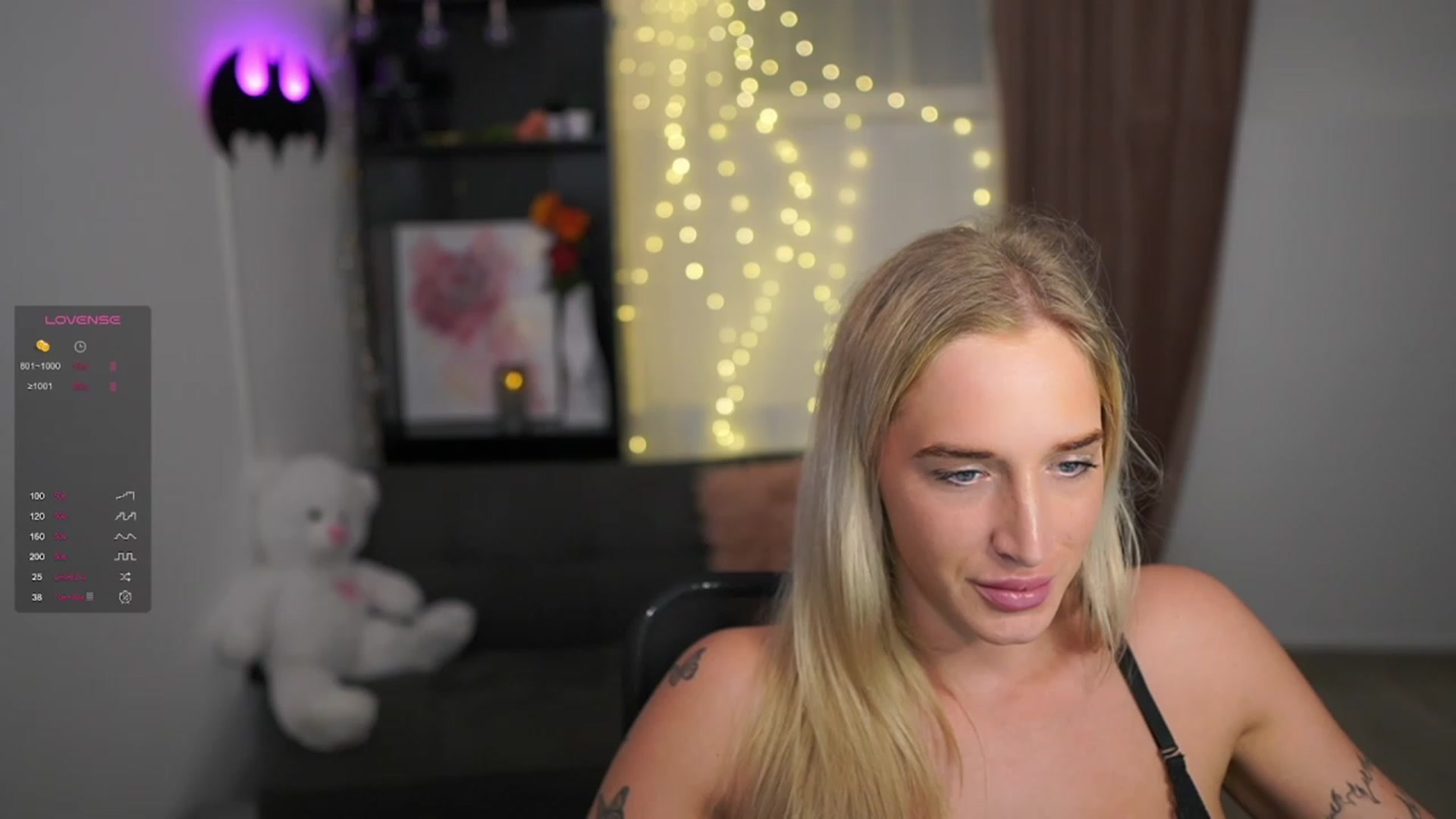 Gallery image thumbnail from NicoletteShea's myfreecams stream on, 02/12/2024, 19:20 image 5 of 20