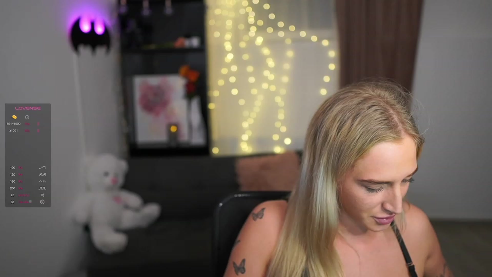 Gallery image thumbnail from NicoletteShea's myfreecams stream on, 02/12/2024, 19:20 image 7 of 20