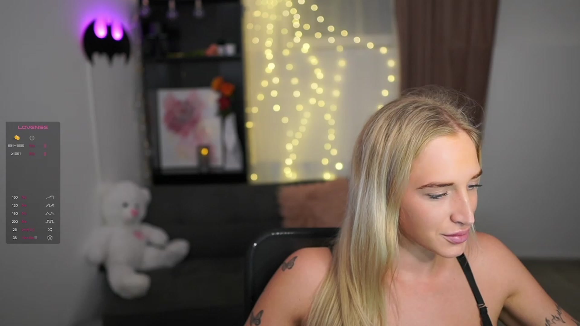 Gallery image thumbnail from NicoletteShea's myfreecams stream on, 02/12/2024, 19:20 image 12 of 20