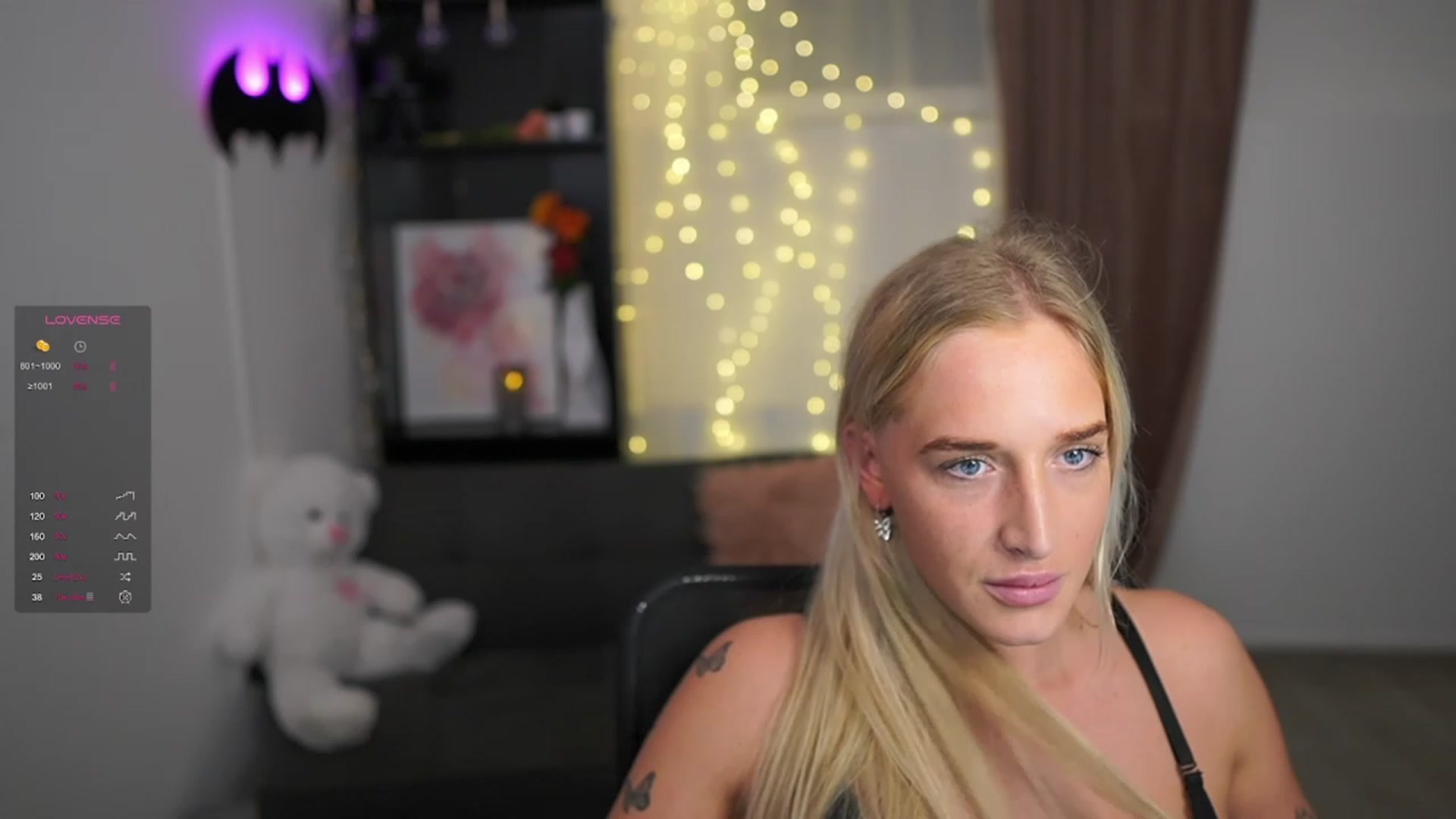 Gallery image thumbnail from NicoletteShea's myfreecams stream on, 02/12/2024, 19:20 image 13 of 20