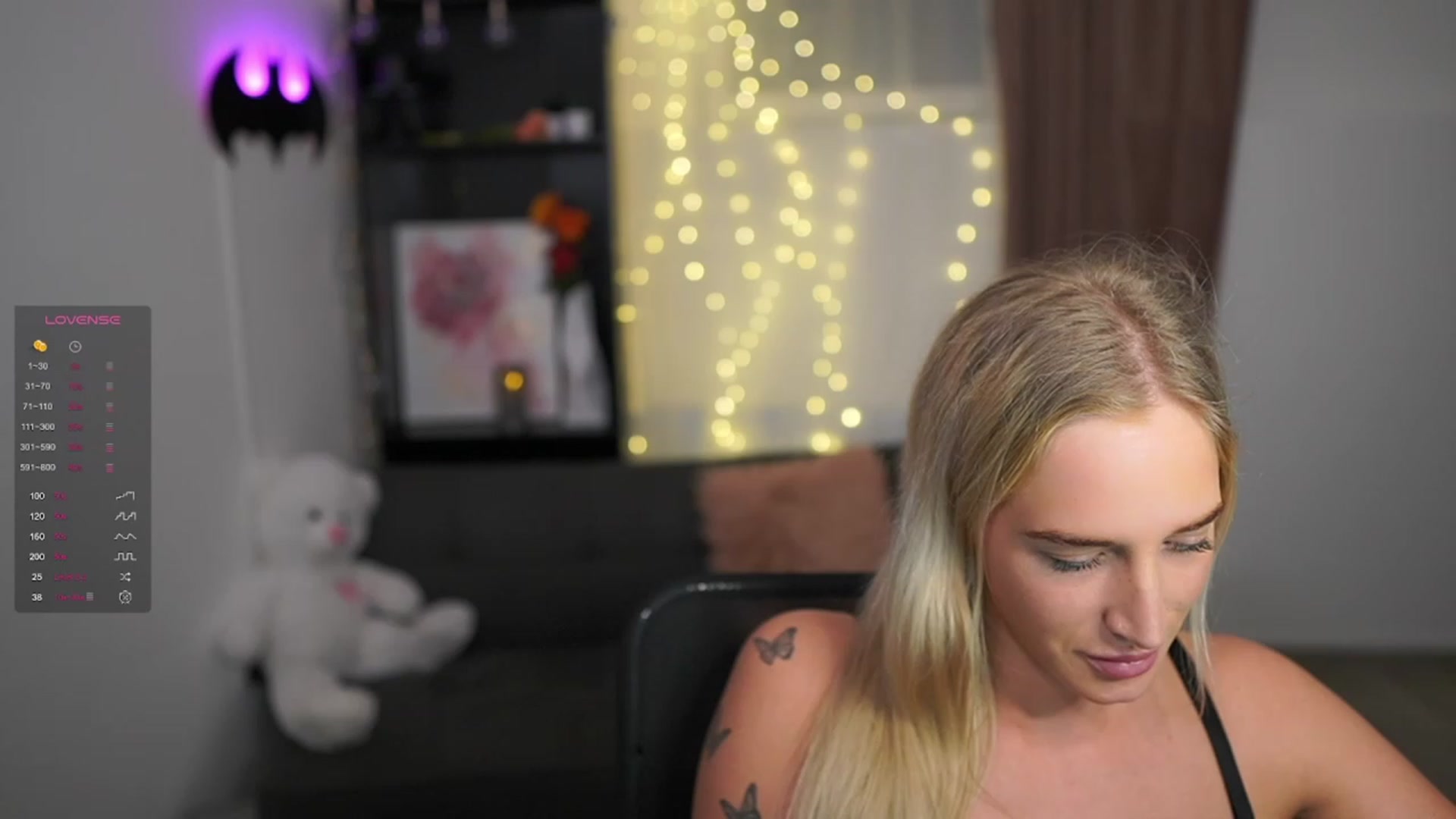 Gallery image thumbnail from NicoletteShea's myfreecams stream on, 02/12/2024, 19:20 image 17 of 20