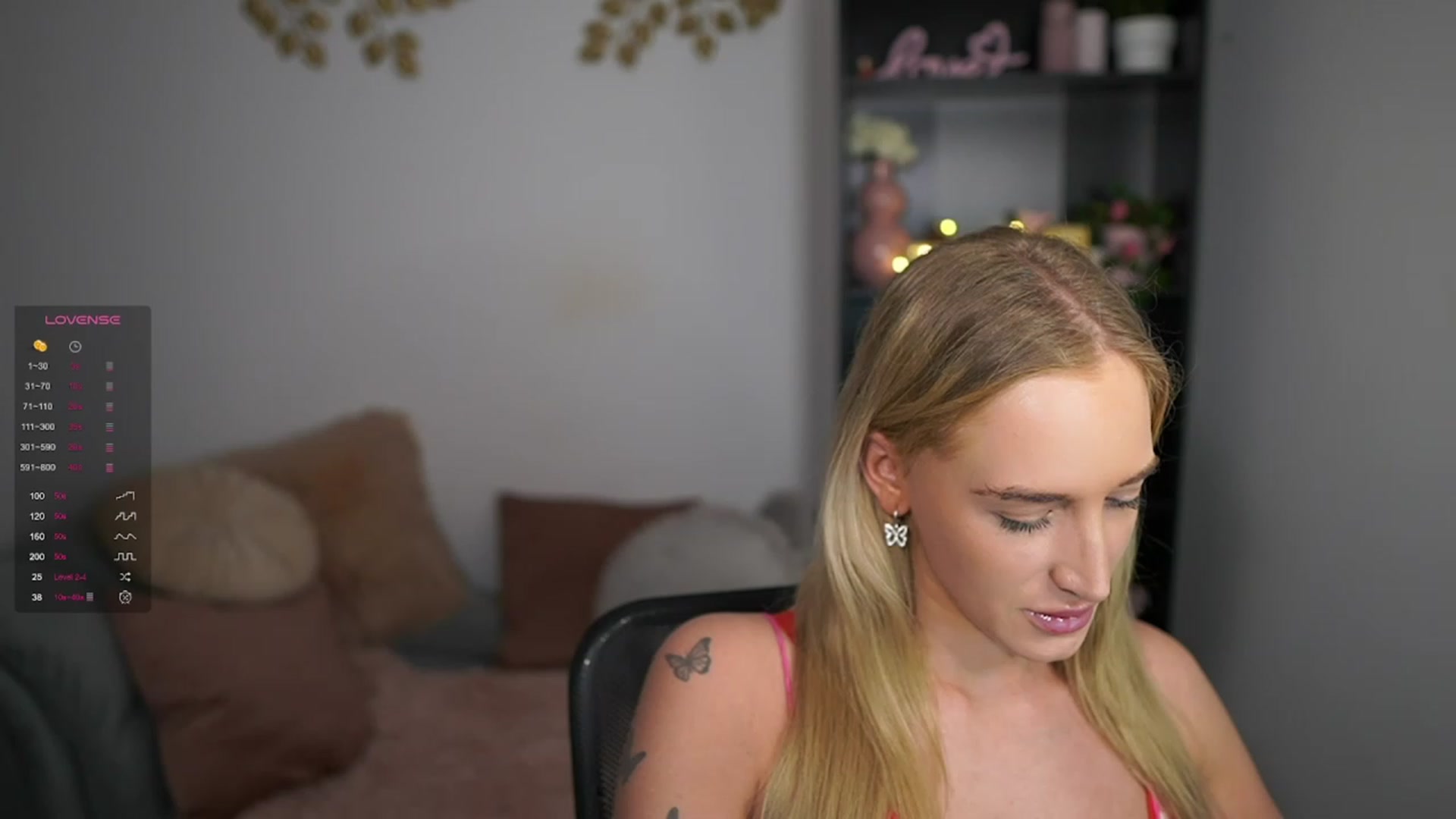 Gallery image thumbnail from NicoletteShea's myfreecams stream on, 03/11/2024, 17:10 image 1 of 20