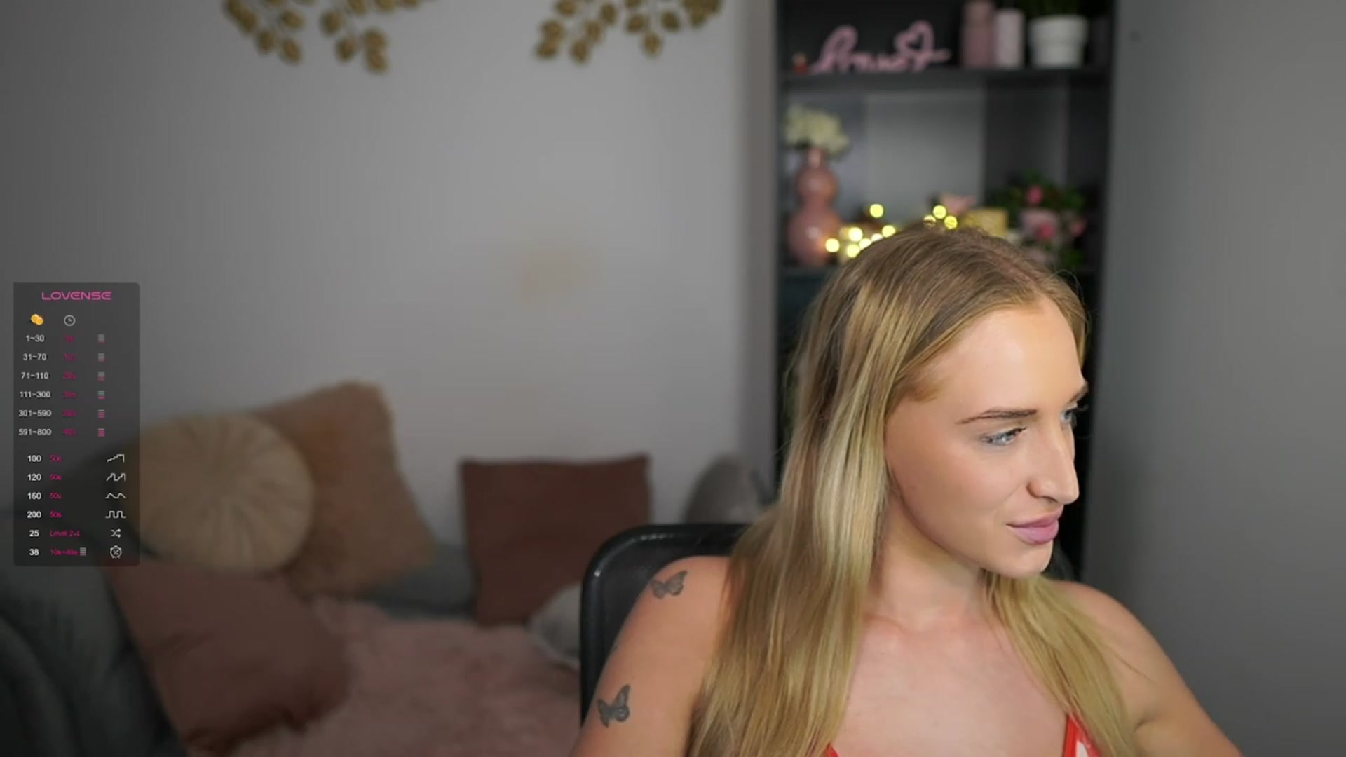 Gallery image thumbnail from NicoletteShea's myfreecams stream on, 03/11/2024, 17:10 image 12 of 20