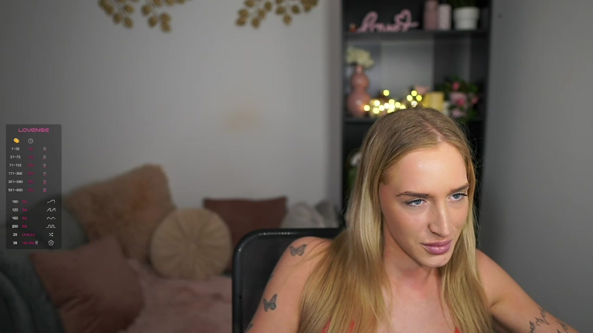 Gallery image thumbnail from NicoletteShea's myfreecams stream on, 03/11/2024, 18:33 image 13 of 20