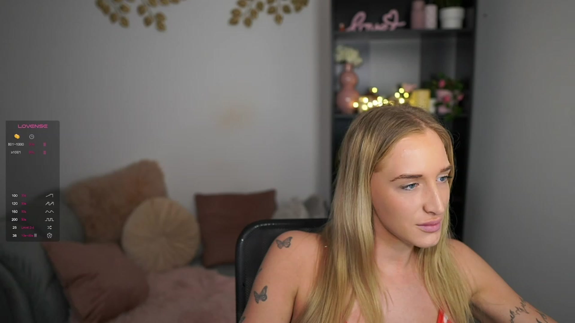 Gallery image thumbnail from NicoletteShea's myfreecams stream on, 03/11/2024, 18:33 image 2 of 20