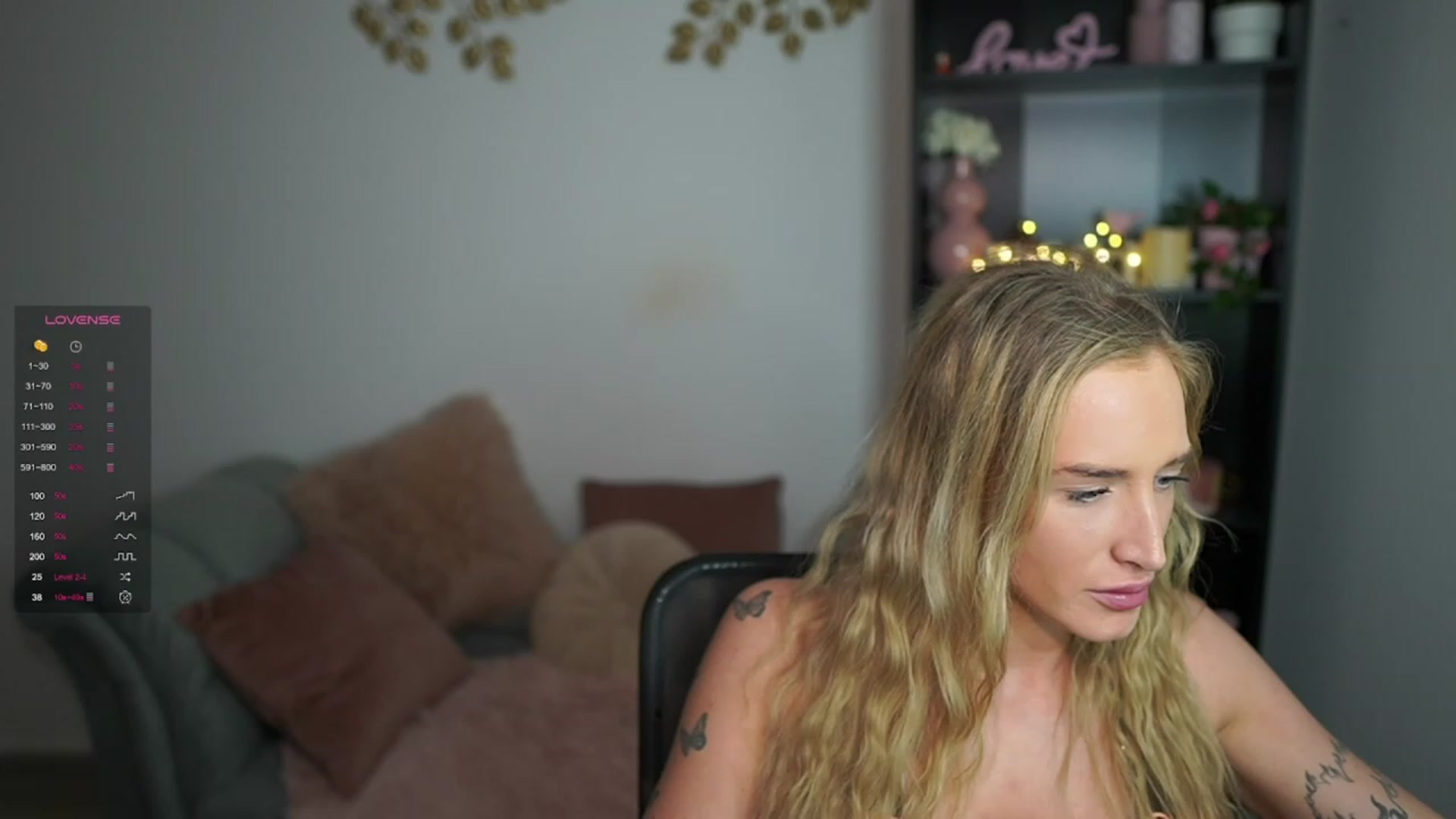 Gallery image thumbnail from NicoletteShea's myfreecams stream on, 03/13/2024, 18:00 image 2 of 20