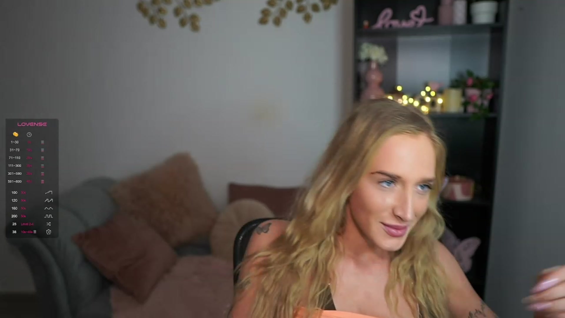 Gallery image thumbnail from NicoletteShea's myfreecams stream on, 03/13/2024, 18:00 image 19 of 20