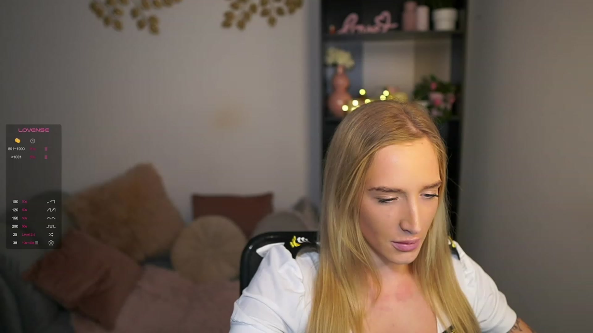 Gallery image thumbnail from NicoletteShea's myfreecams stream on, 03/15/2024, 15:37 image 1 of 20
