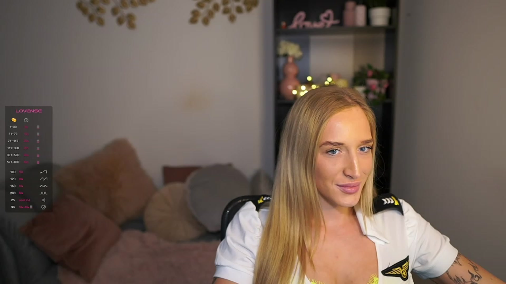 Gallery image thumbnail from NicoletteShea's myfreecams stream on, 03/15/2024, 19:00 image 2 of 20