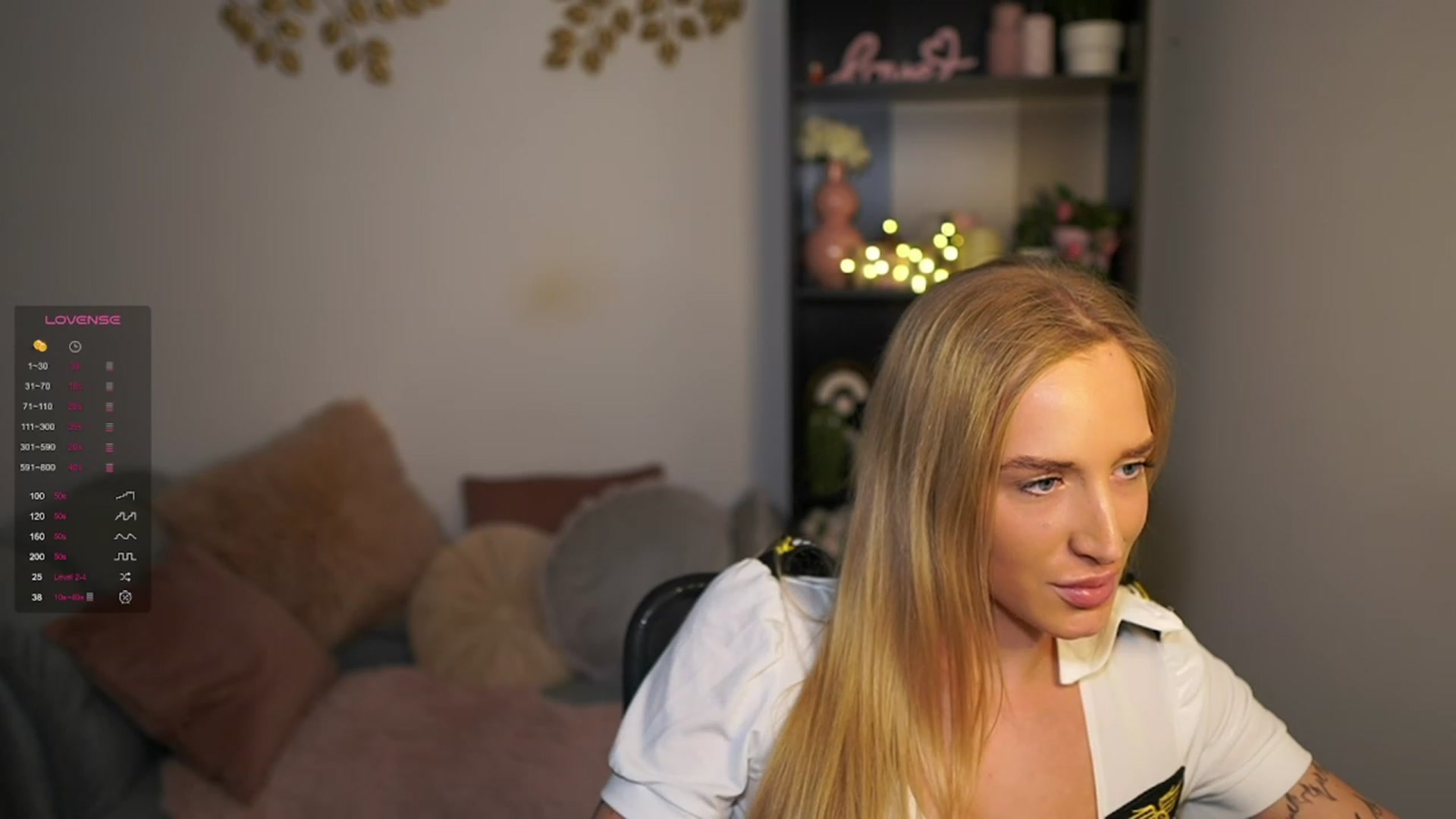 Gallery image thumbnail from NicoletteShea's myfreecams stream on, 03/15/2024, 19:00 image 19 of 20