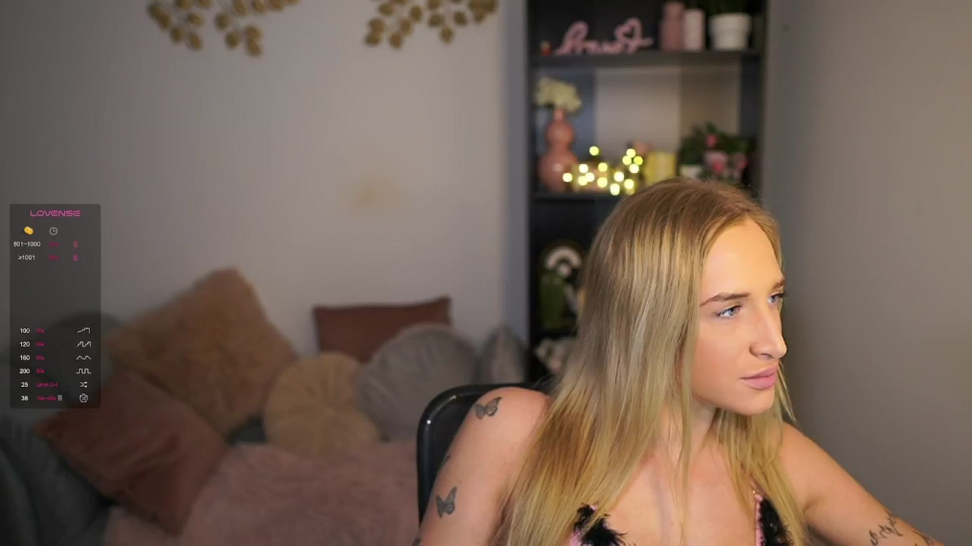Gallery image thumbnail from NicoletteShea's myfreecams stream on, 03/16/2024, 16:48 image 11 of 20
