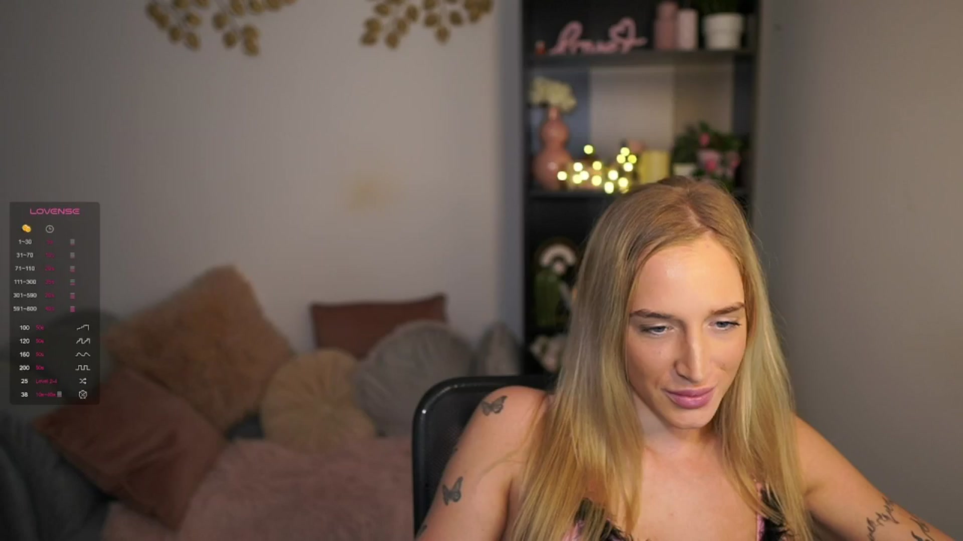 Gallery image thumbnail from NicoletteShea's myfreecams stream on, 03/16/2024, 16:48 image 18 of 20